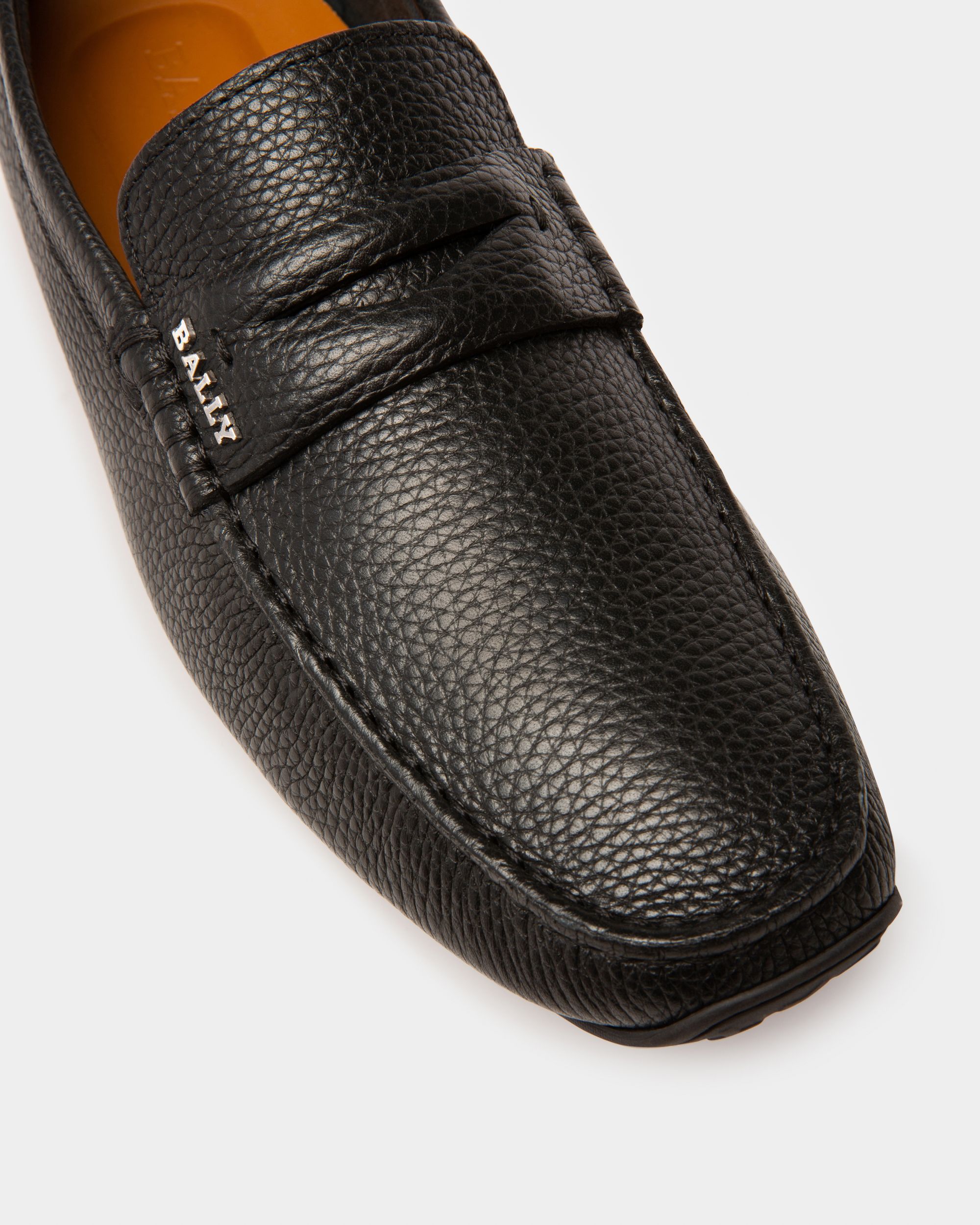 Bally Global - Pavel Leather Drivers In Black - Black