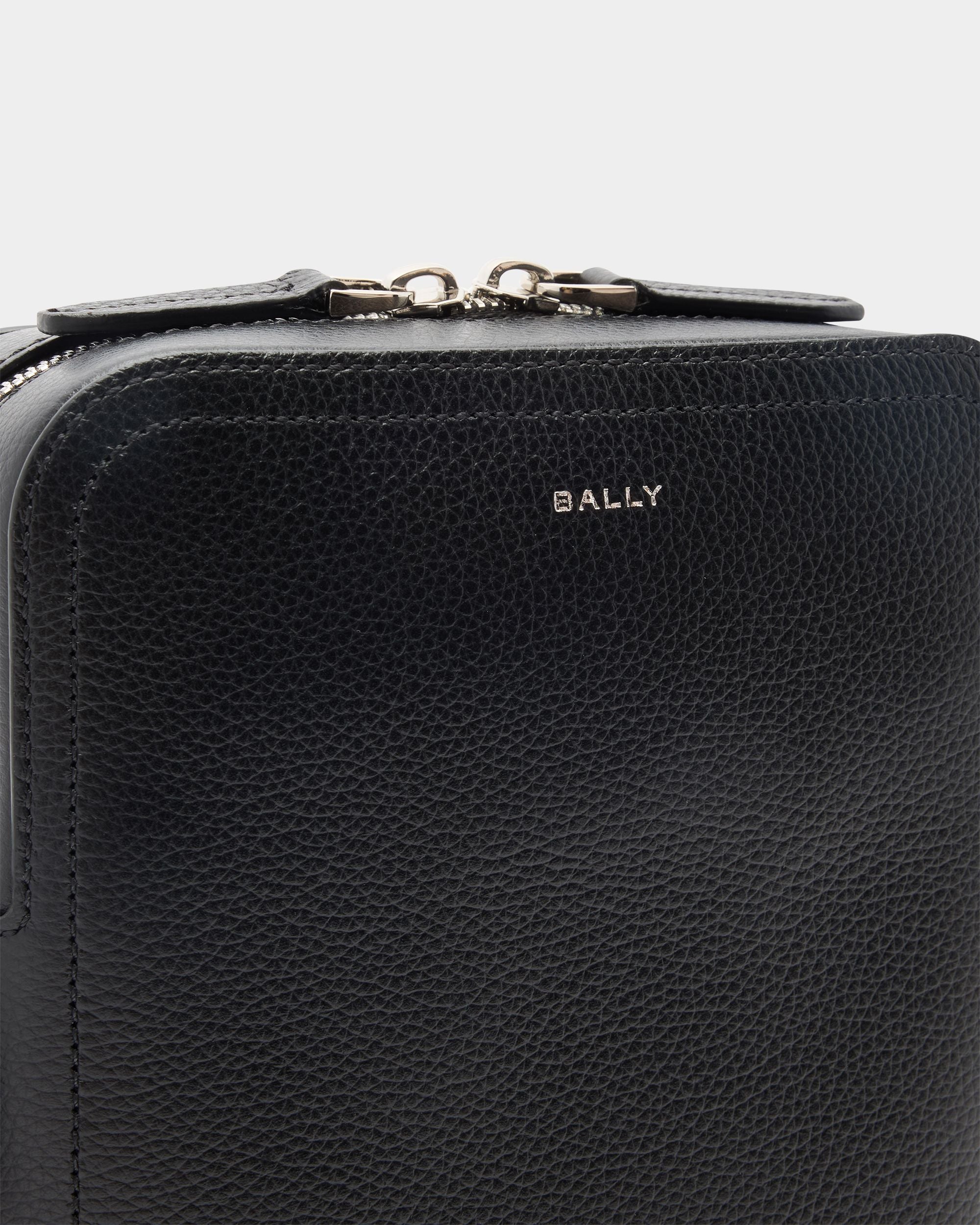 Bally Global - Bolso Bandolera Capitol De Piel Granulada Color Negro - Negro