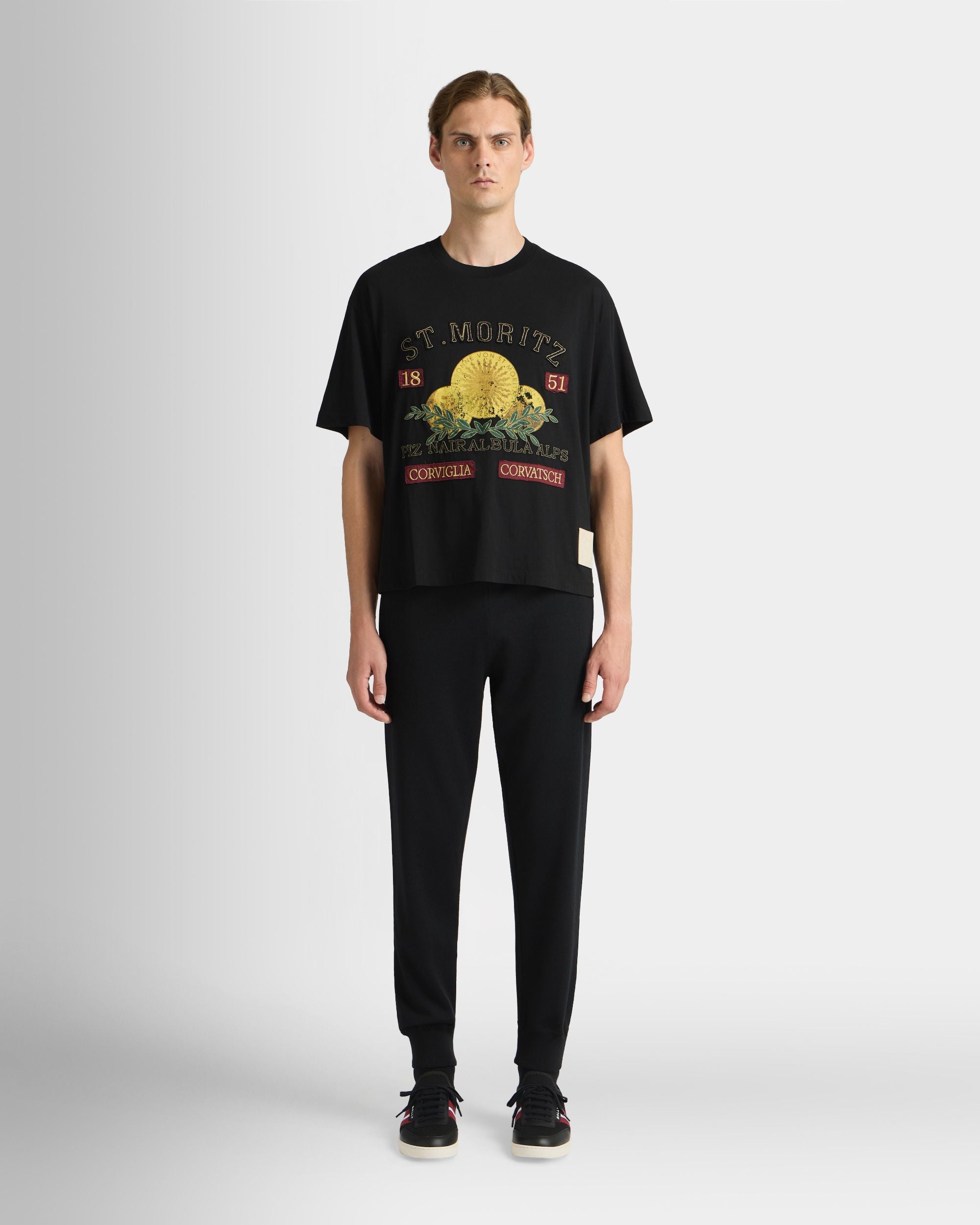 Bally Global - Curling Collection T-shirt in Black Cotton with a St. Moritz Print - Negro
