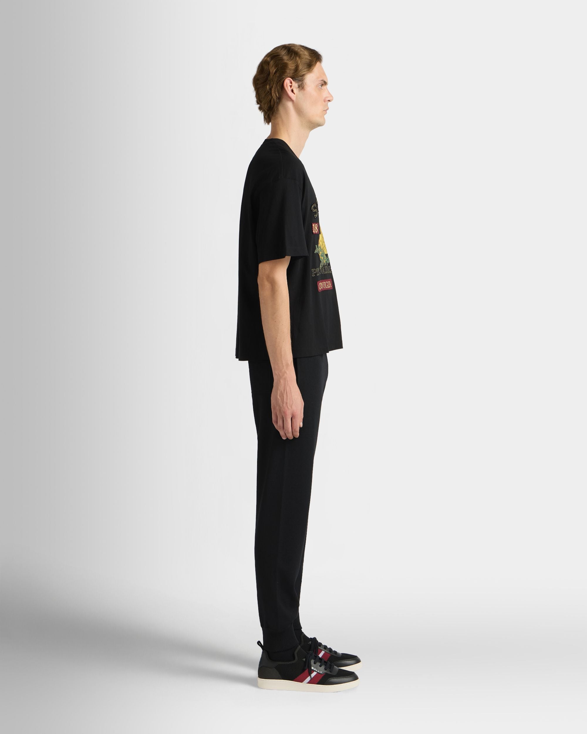Bally Global - Curling Collection T-shirt in Black Cotton with a St. Moritz Print - Negro