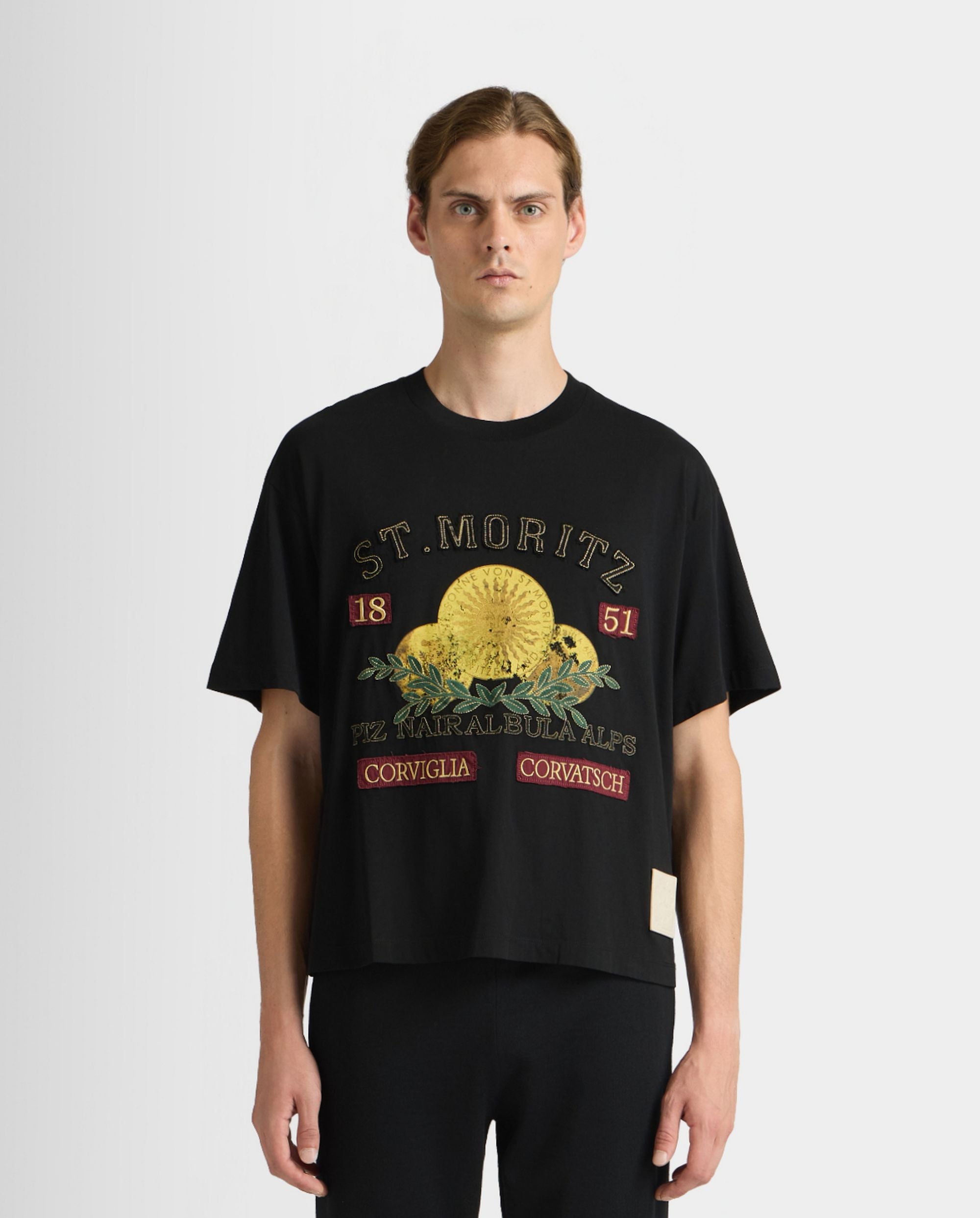 Bally Global - Curling Collection T-shirt in Black Cotton with a St. Moritz Print - Negro