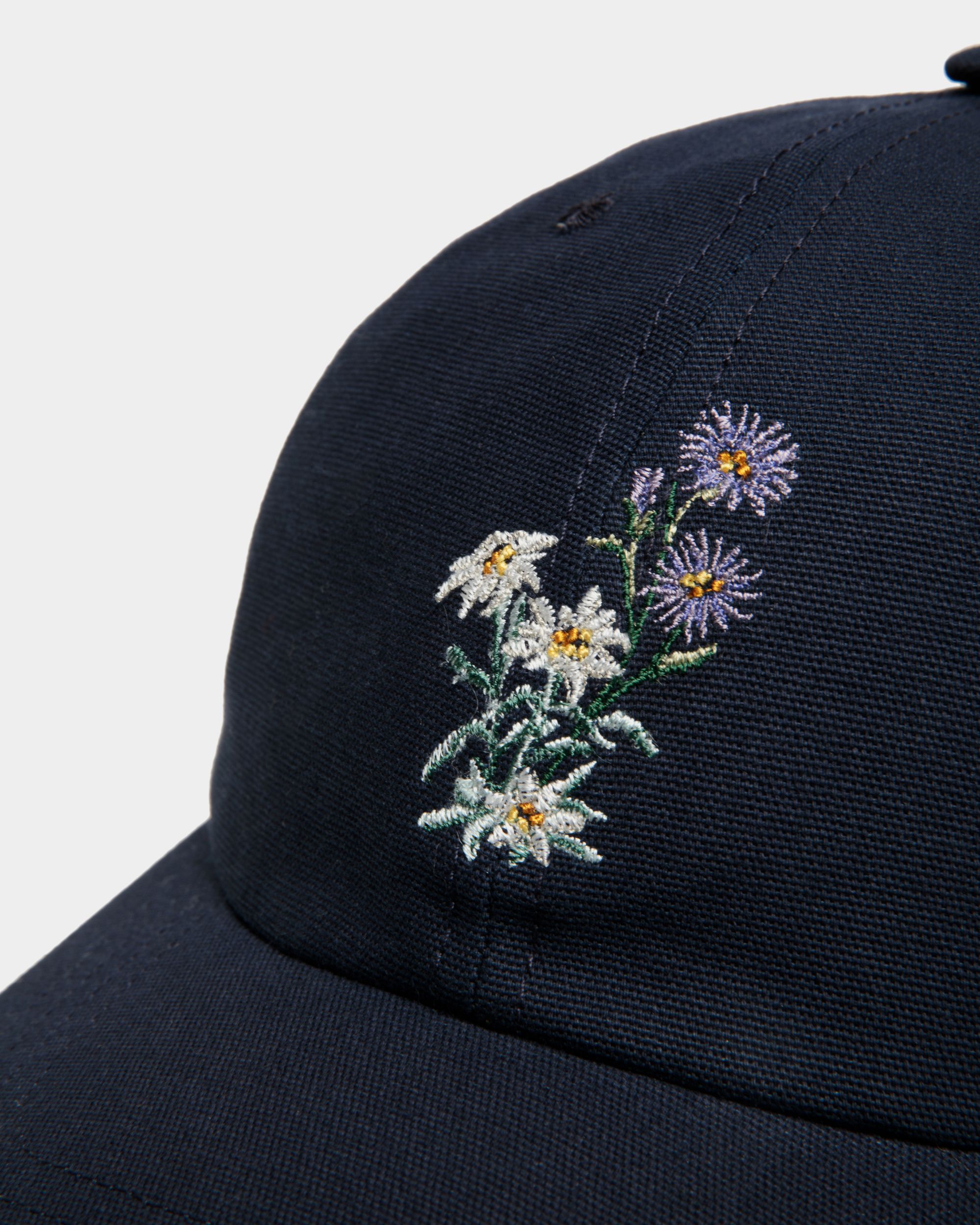 Bally Global - Baseball Hat With Mountain Flowers In Navy Blue Cotton - Bleu