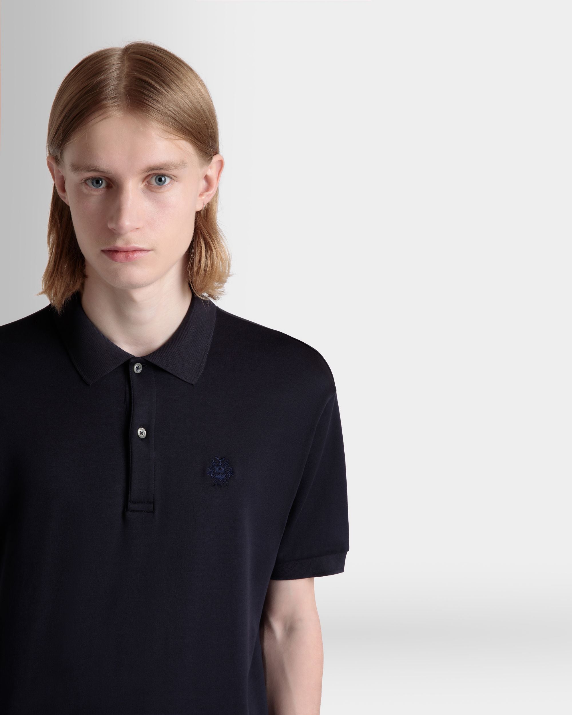 Bally Global - Short Sleeve Polo With a Bally Crest Logo in a Navy Blue Cotton Silk Blend - Azul