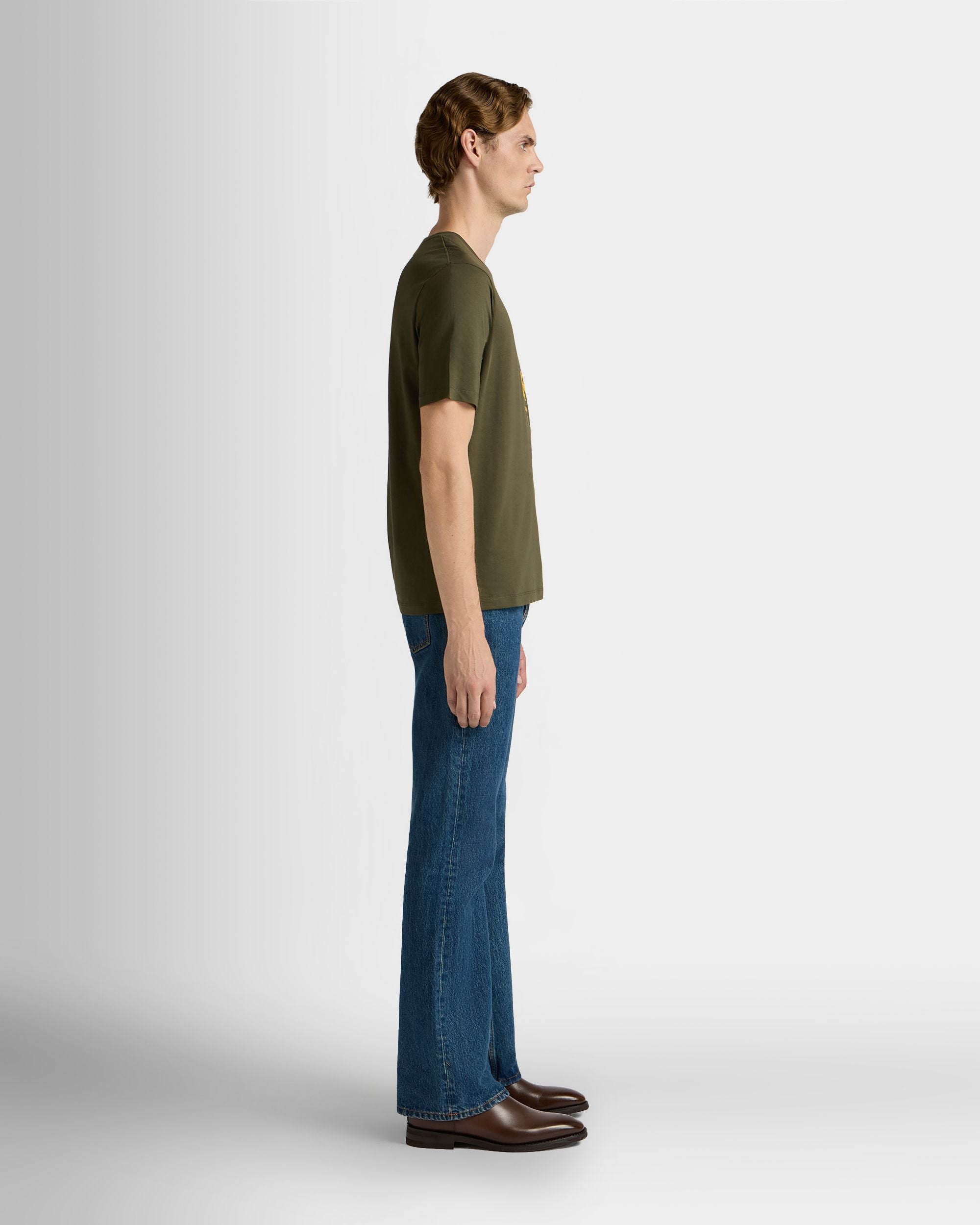 Bally Global - T-Shirt in Military Green Cotton with a Bally Crest - Green