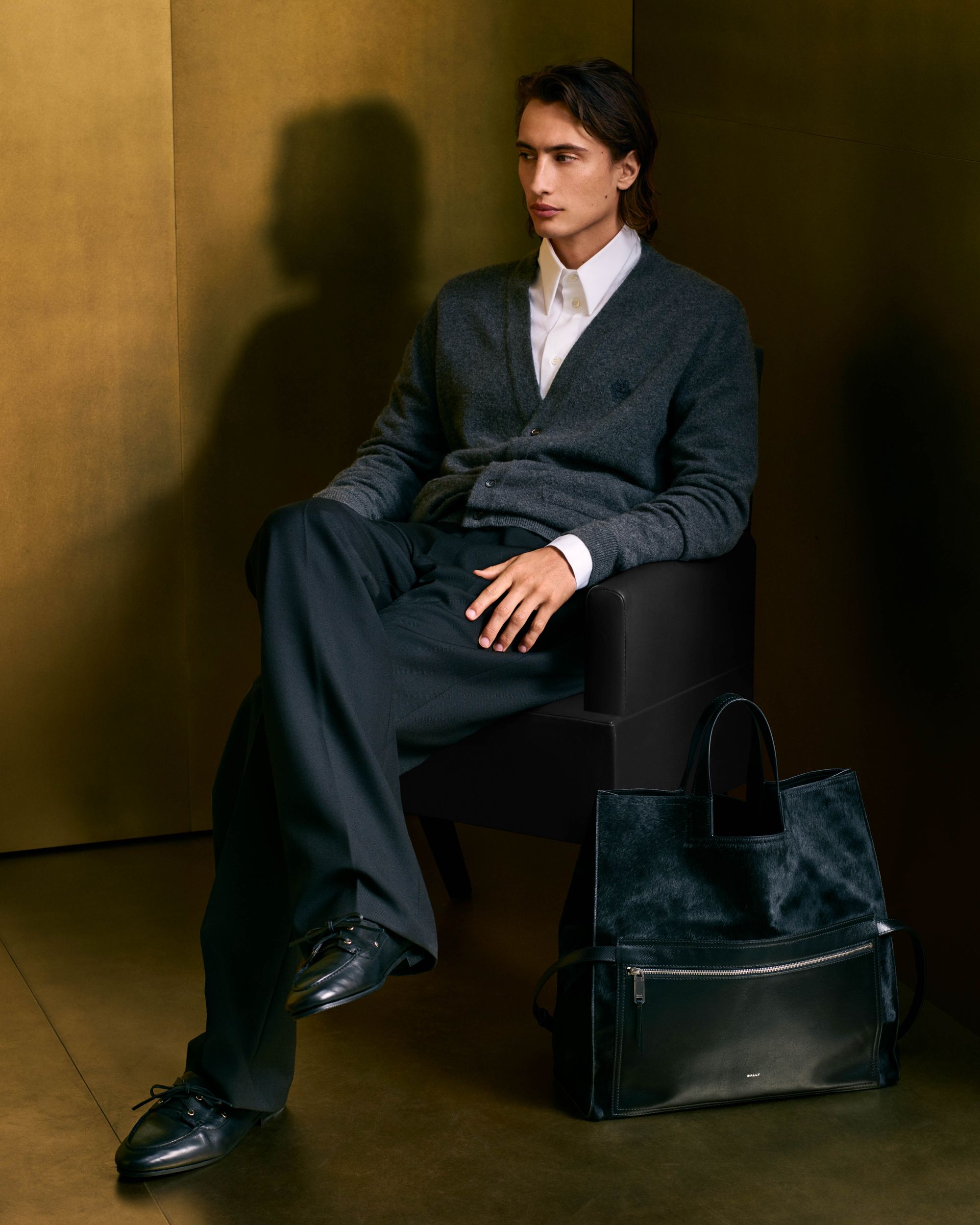 Bally Global - Cárdigan De Cachemira Gris Oscuro Con Escudo Bally Crest - Gris