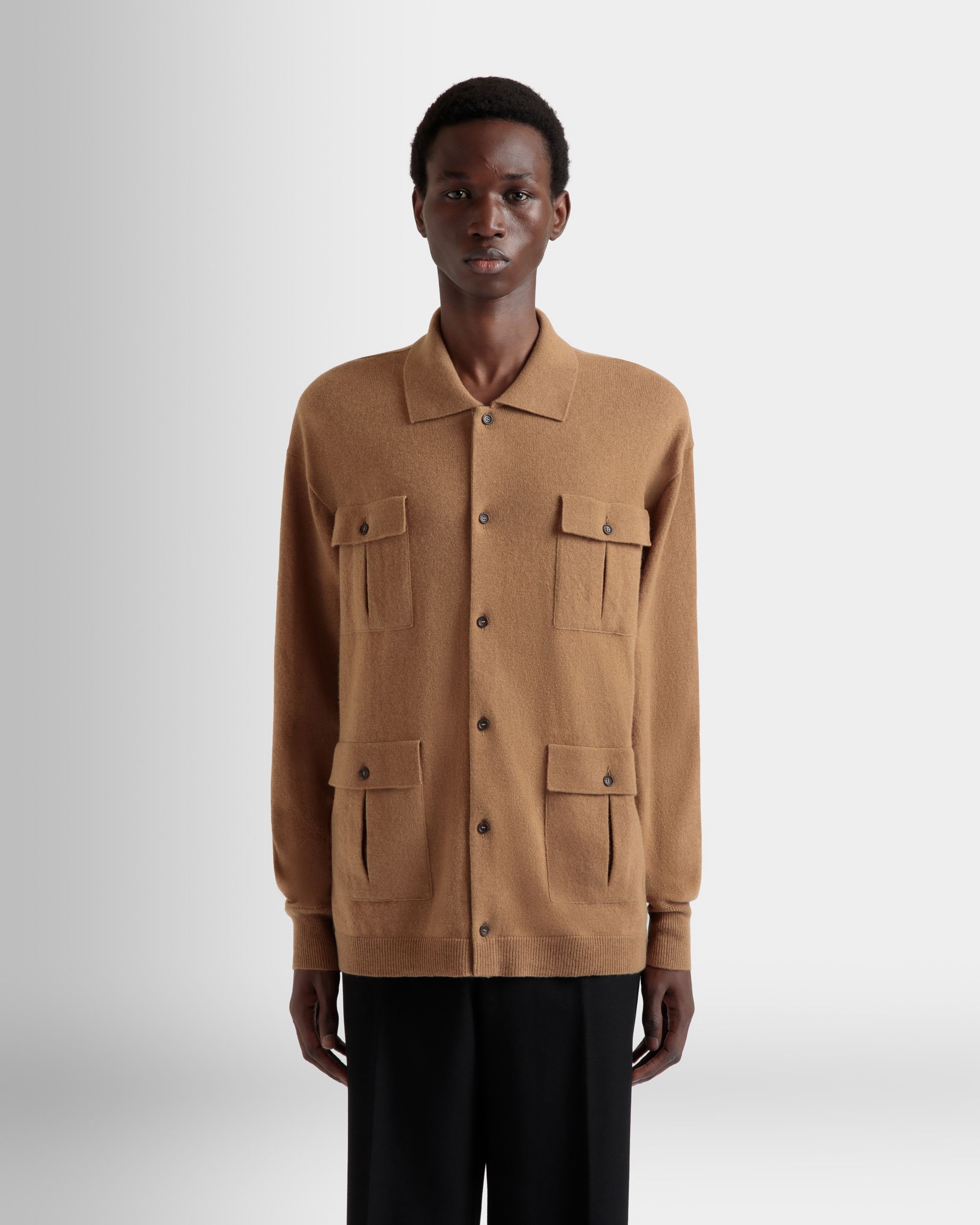 Bally Global - Camisa De Manga Larga De Cachemira Marrón Con Logo - Marrón