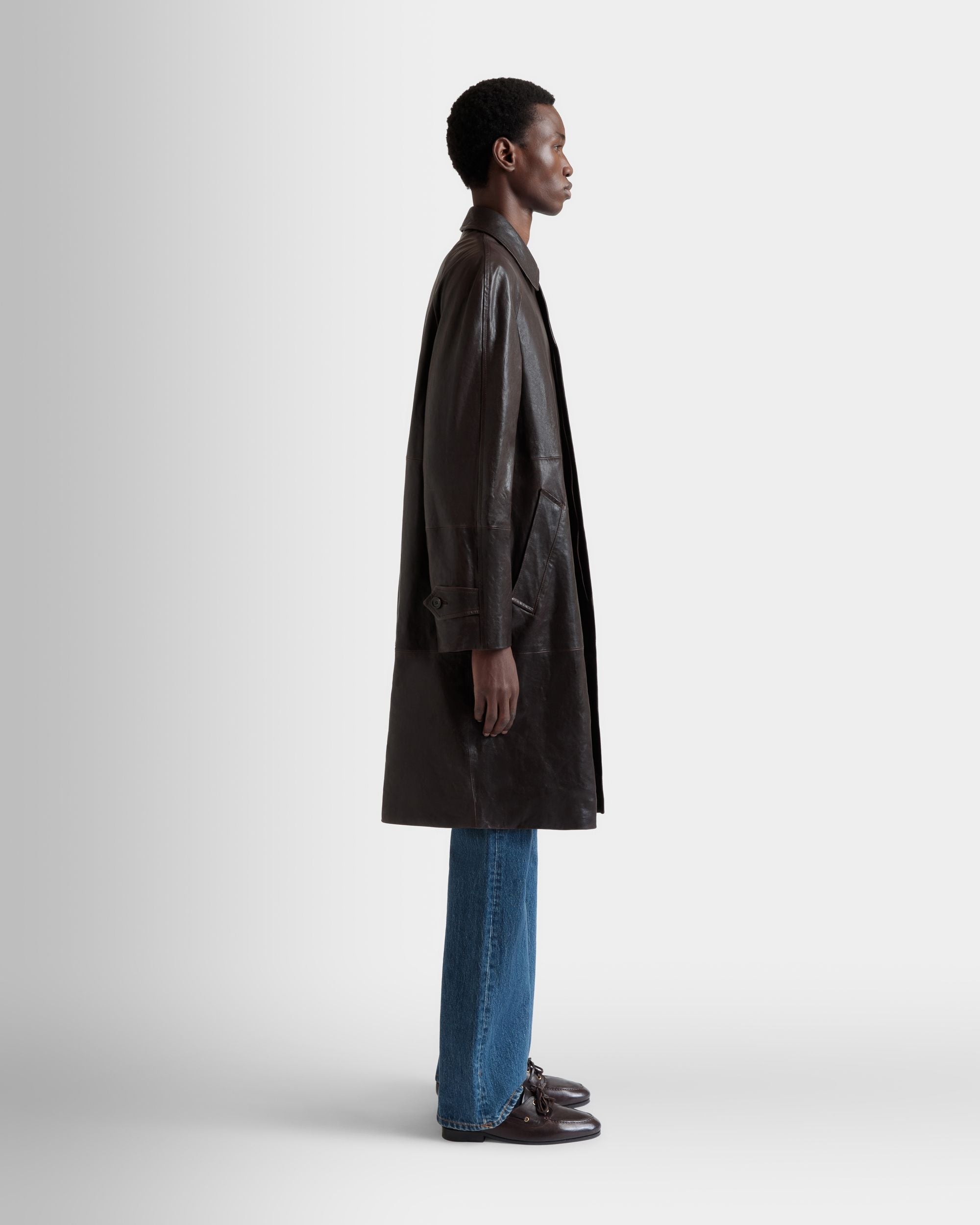 Bally Global - Coat in Brown Leather - Brown