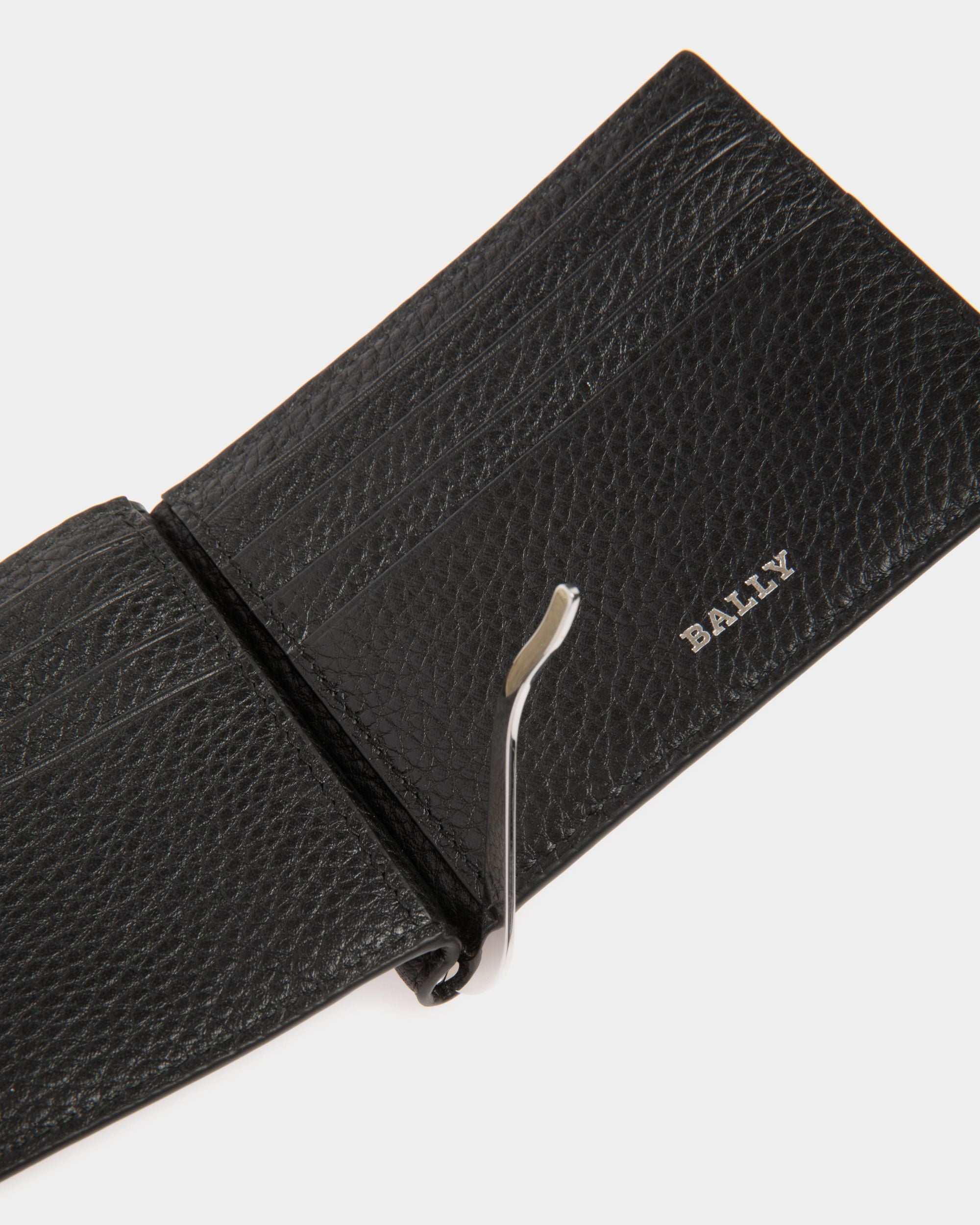 Bally Global - Wallet in Black Embossed Leather - Black