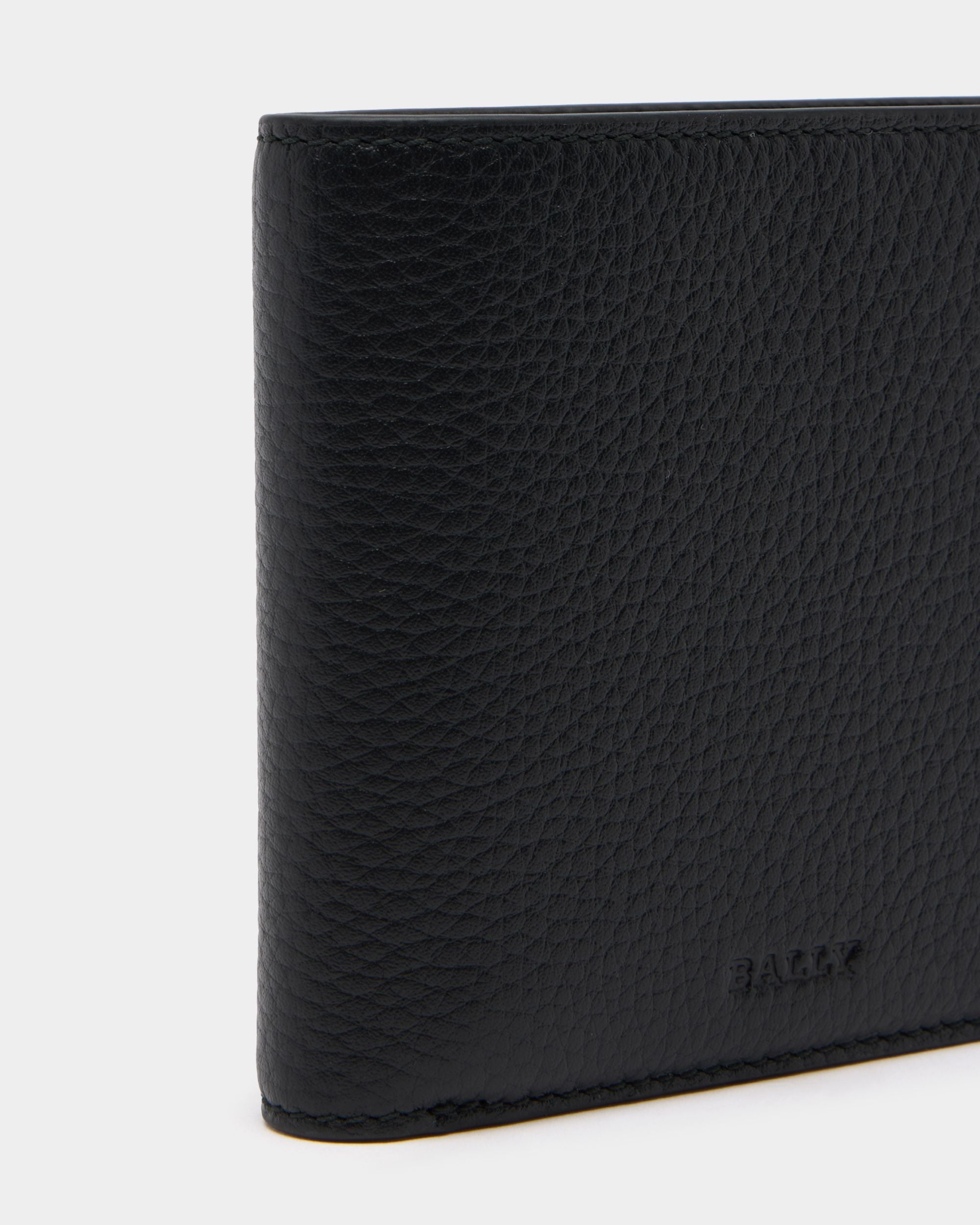 Bally Global - York Bifold Wallet in Black Grained Leather - Black