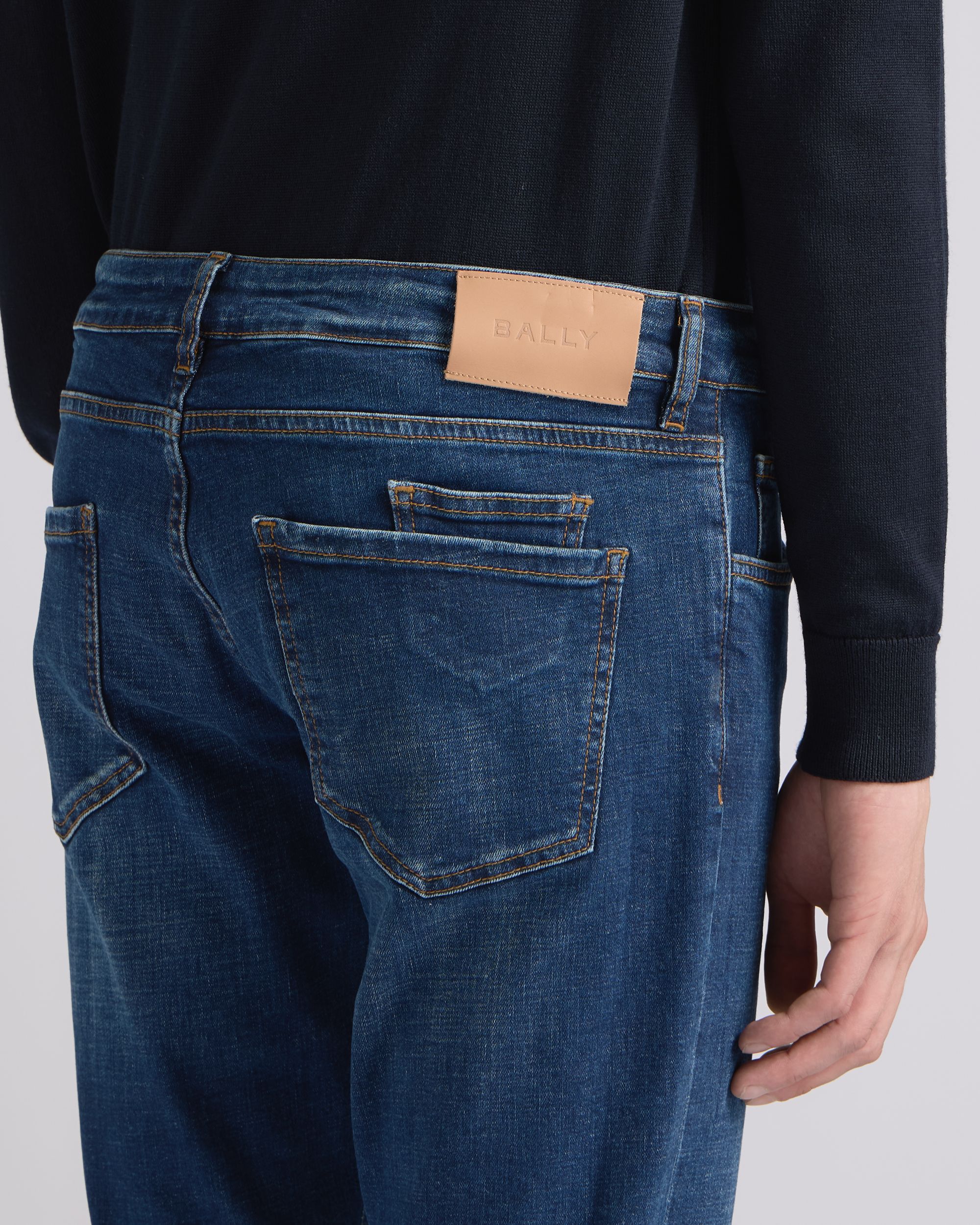 Bally Global - Vaqueros De Algodón Elástico Medium Blue - Azul