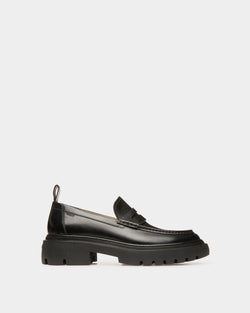 Valerio Leather Moccassins In Black