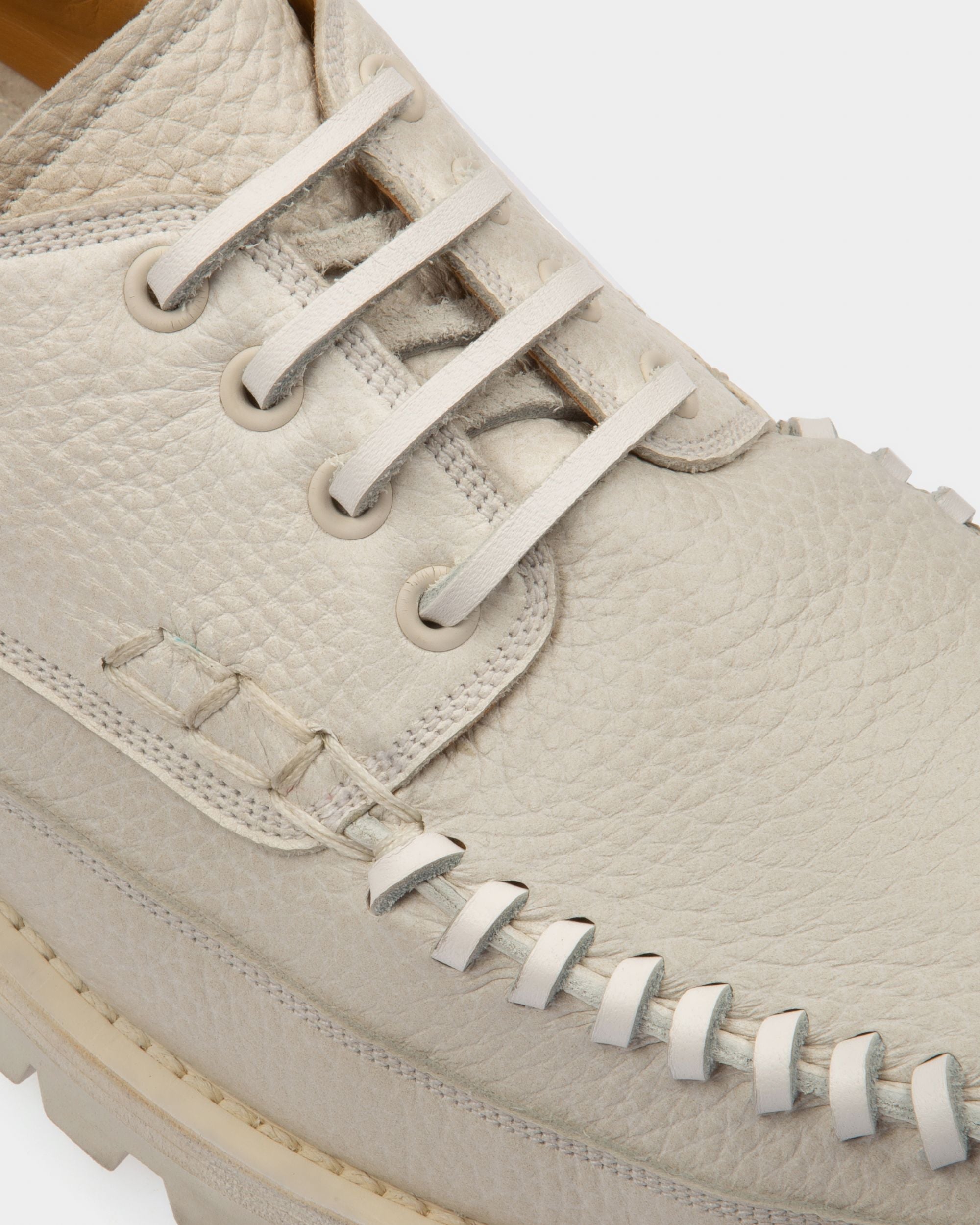 Bally Global - Trendal Leather Moccasins In White - Beige