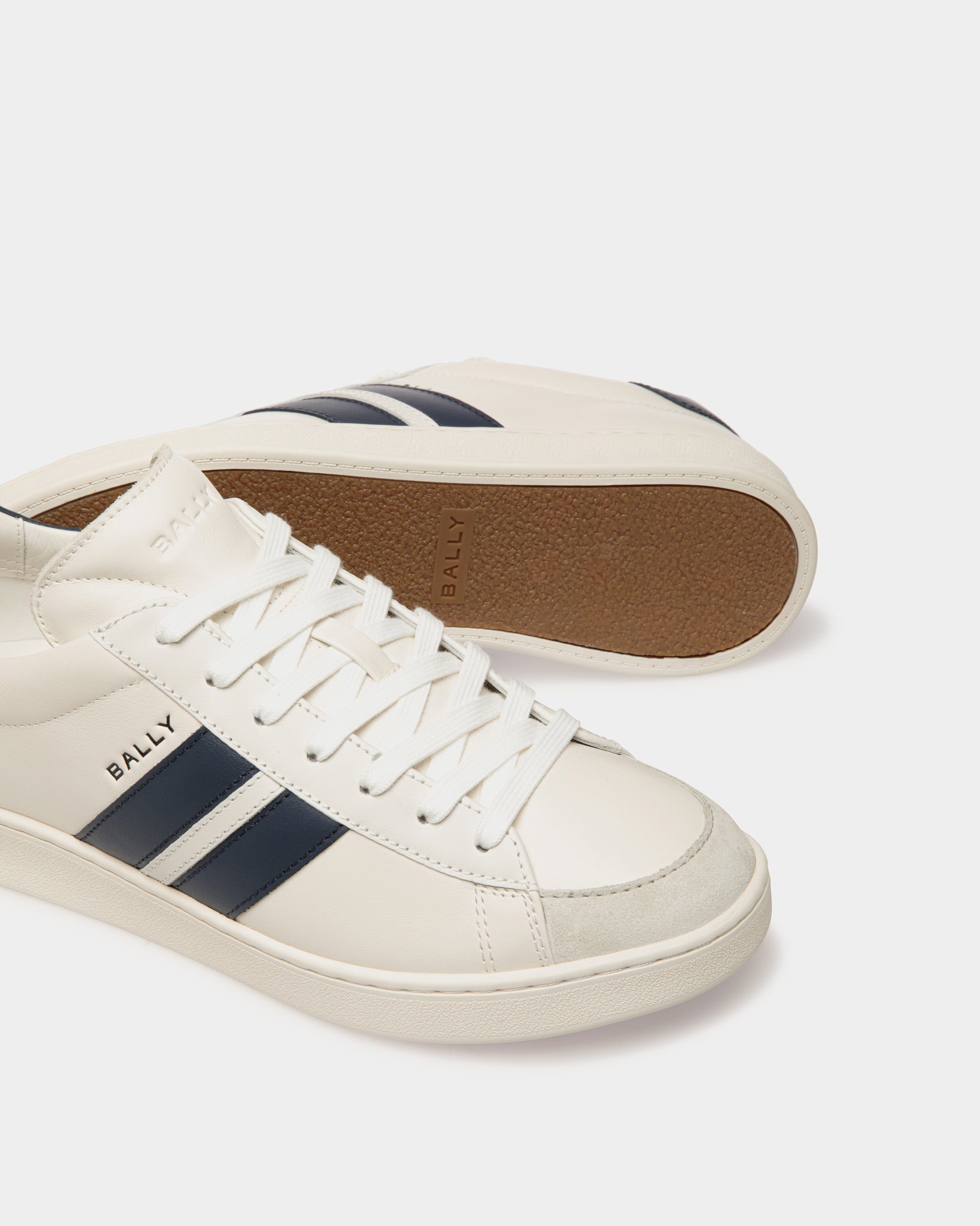 Bally Global - Tennis Sneaker in White and Navy Blue Leather - Bleu