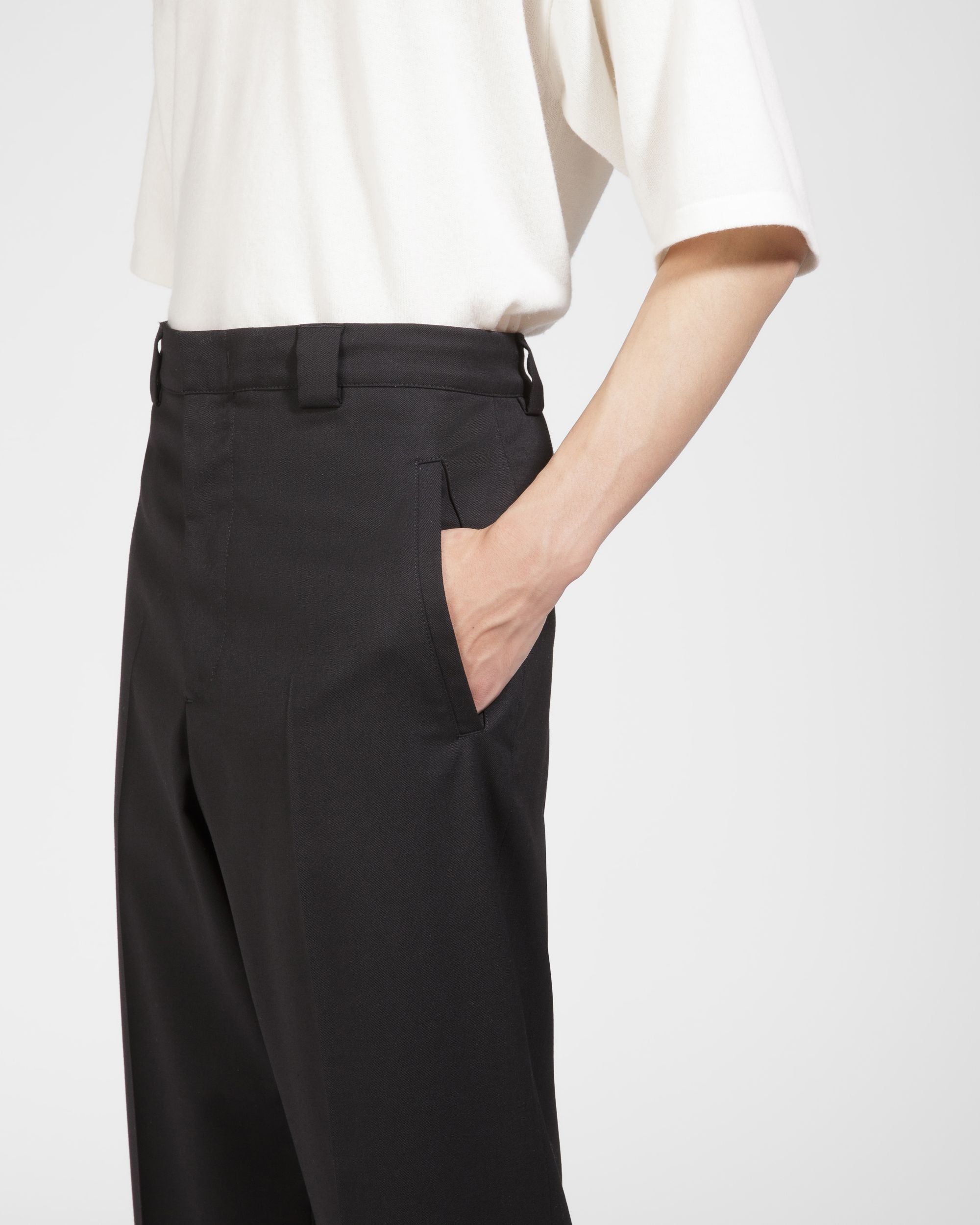 Bally Global - Pantalones Entallados - Negro