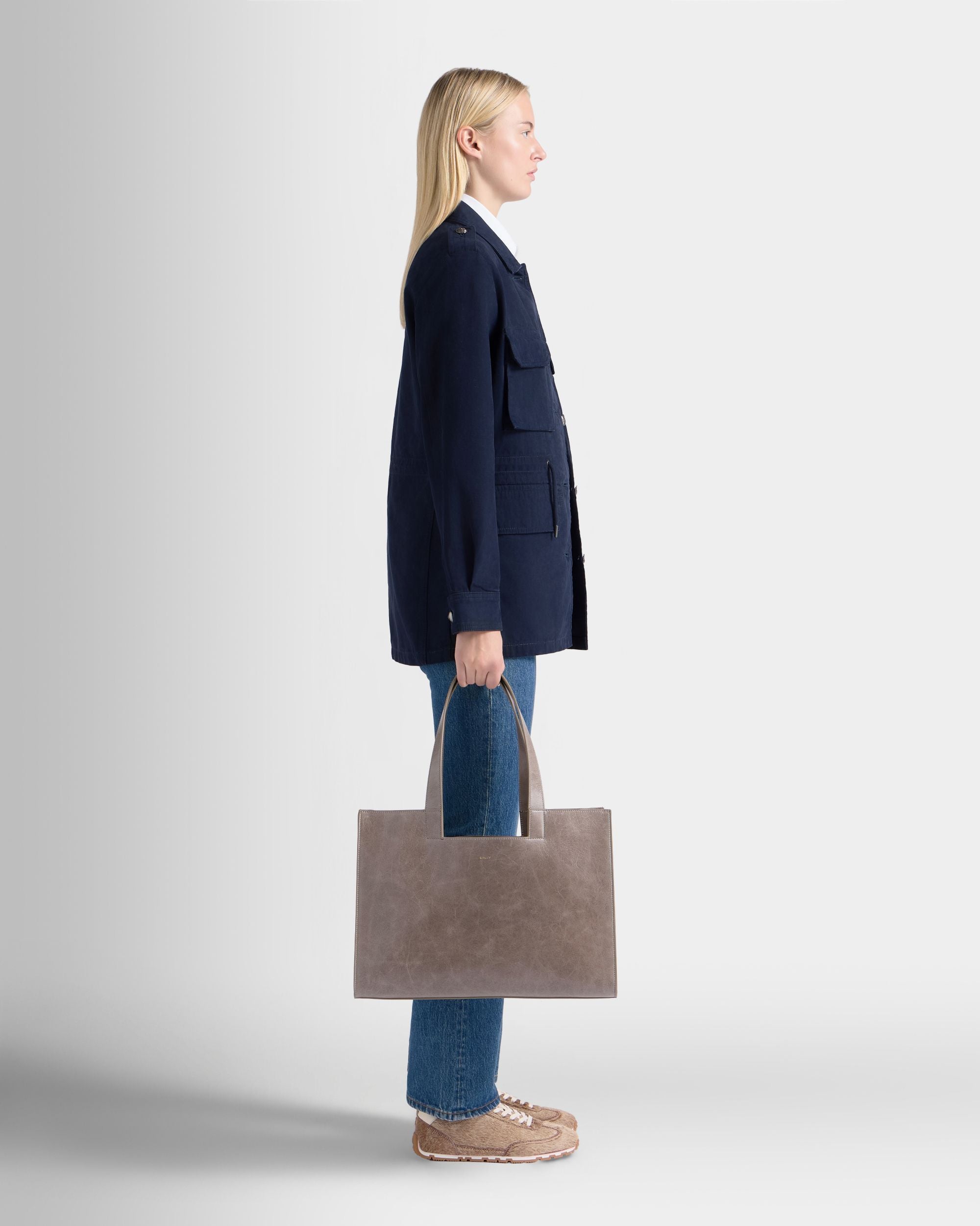 Bally Global - Easy Bally Tote Bag in Taupe Leather - Grey
