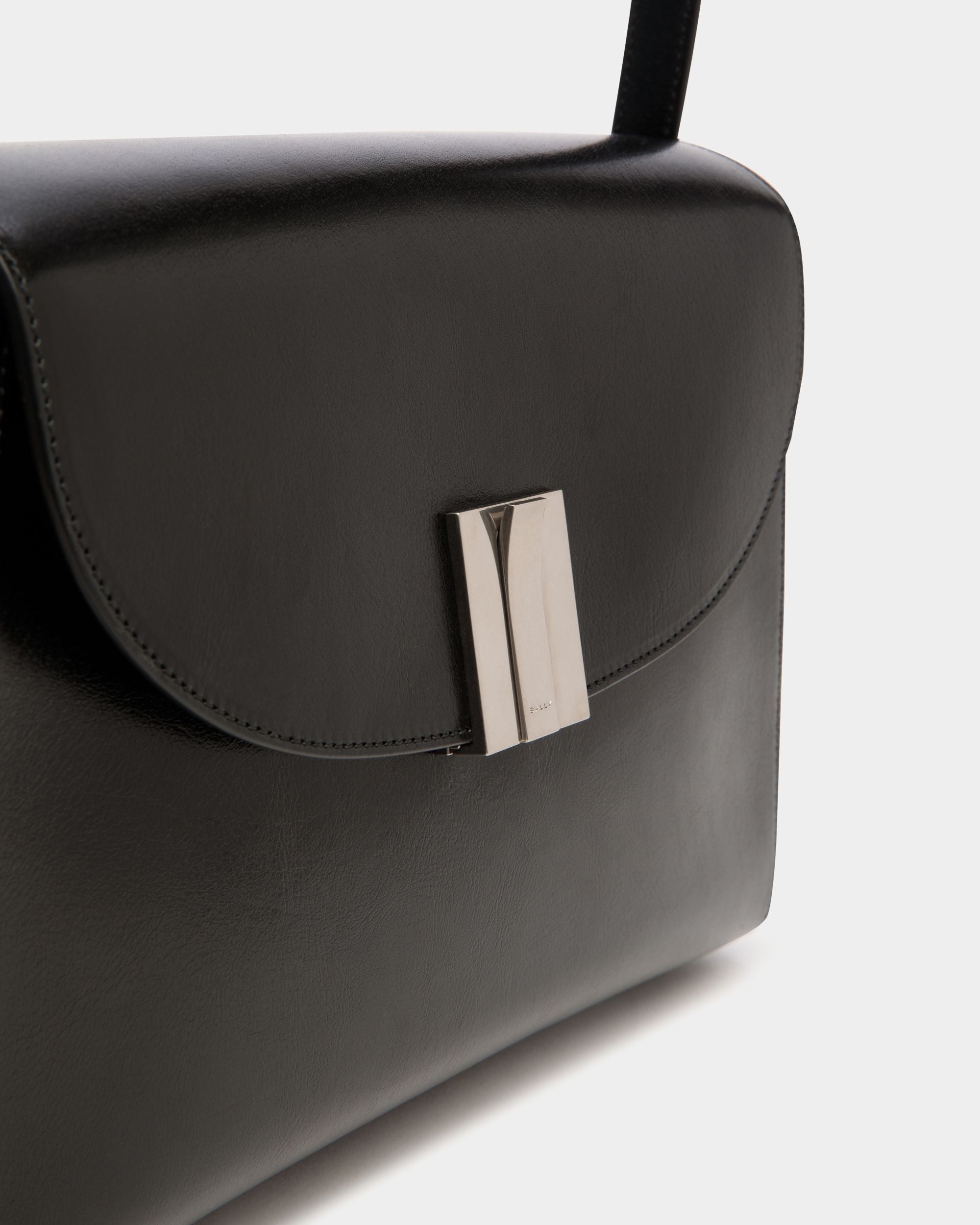 Bally Global - Bolso De Hombro Ollam De Piel Negra - Negro