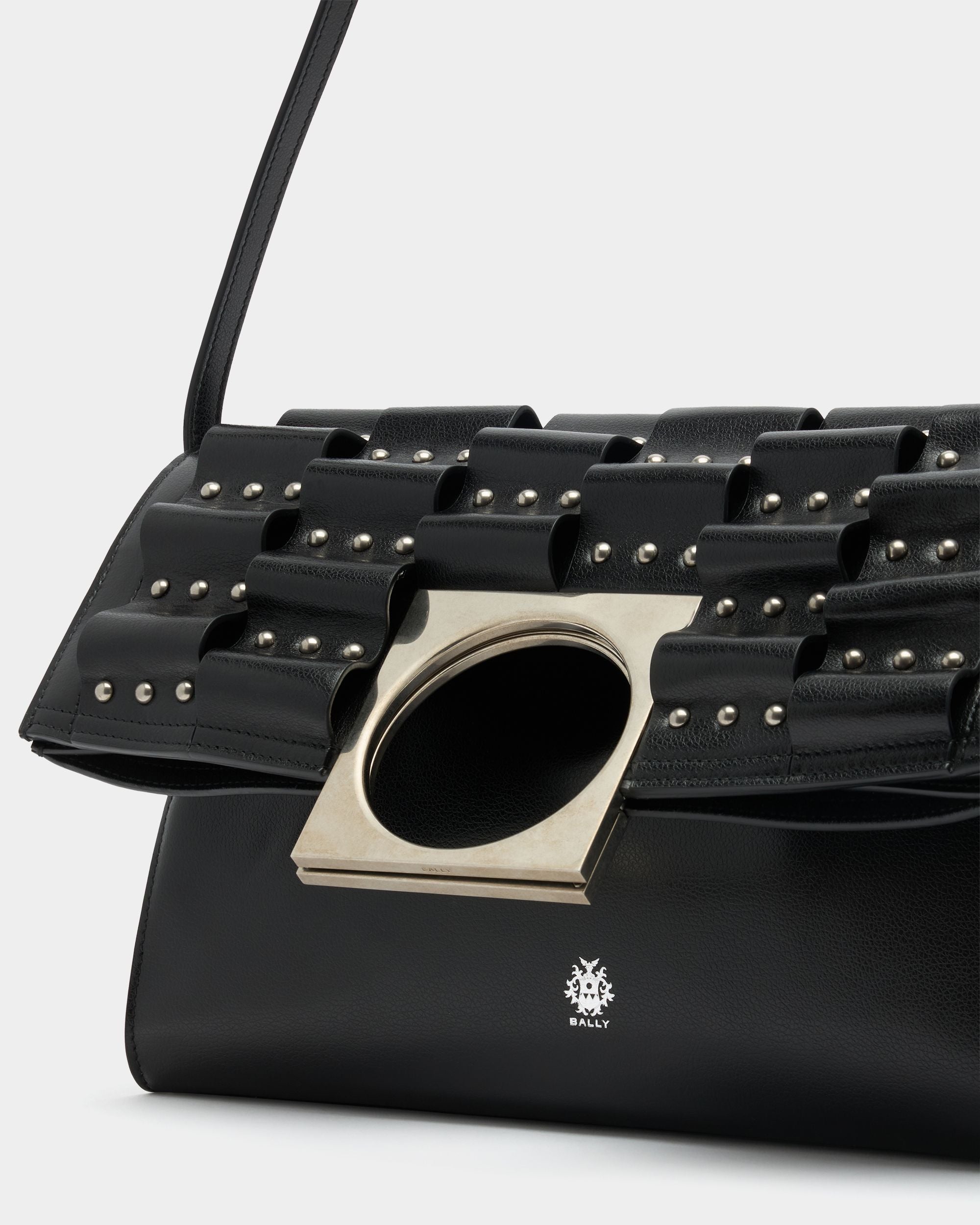 Bally Global - Bolso Tote Anni De Piel Negra Con Tachuelas - Negro