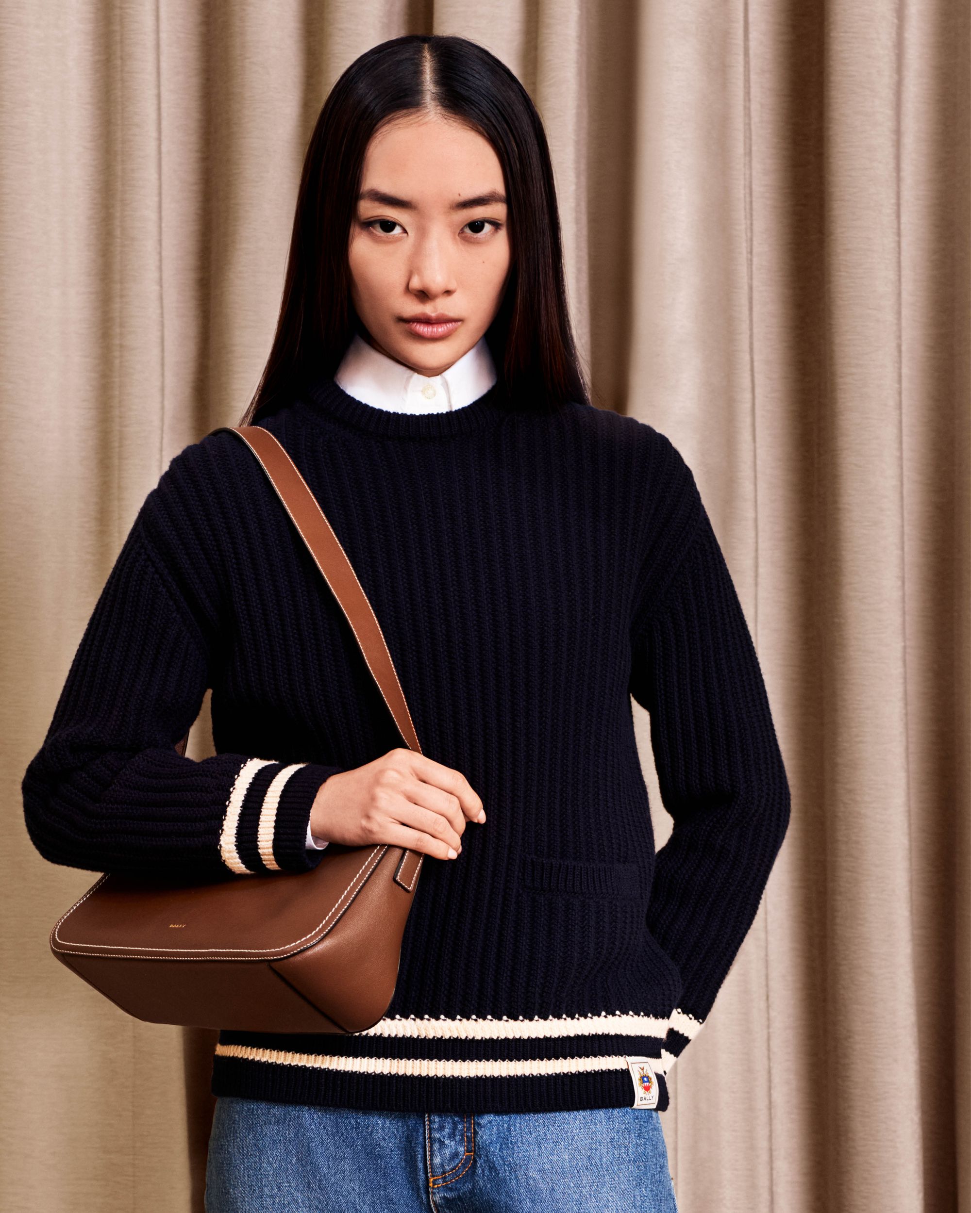 Bally Global - Easy Bally Shoulder Bag in Brown Leather - Brown