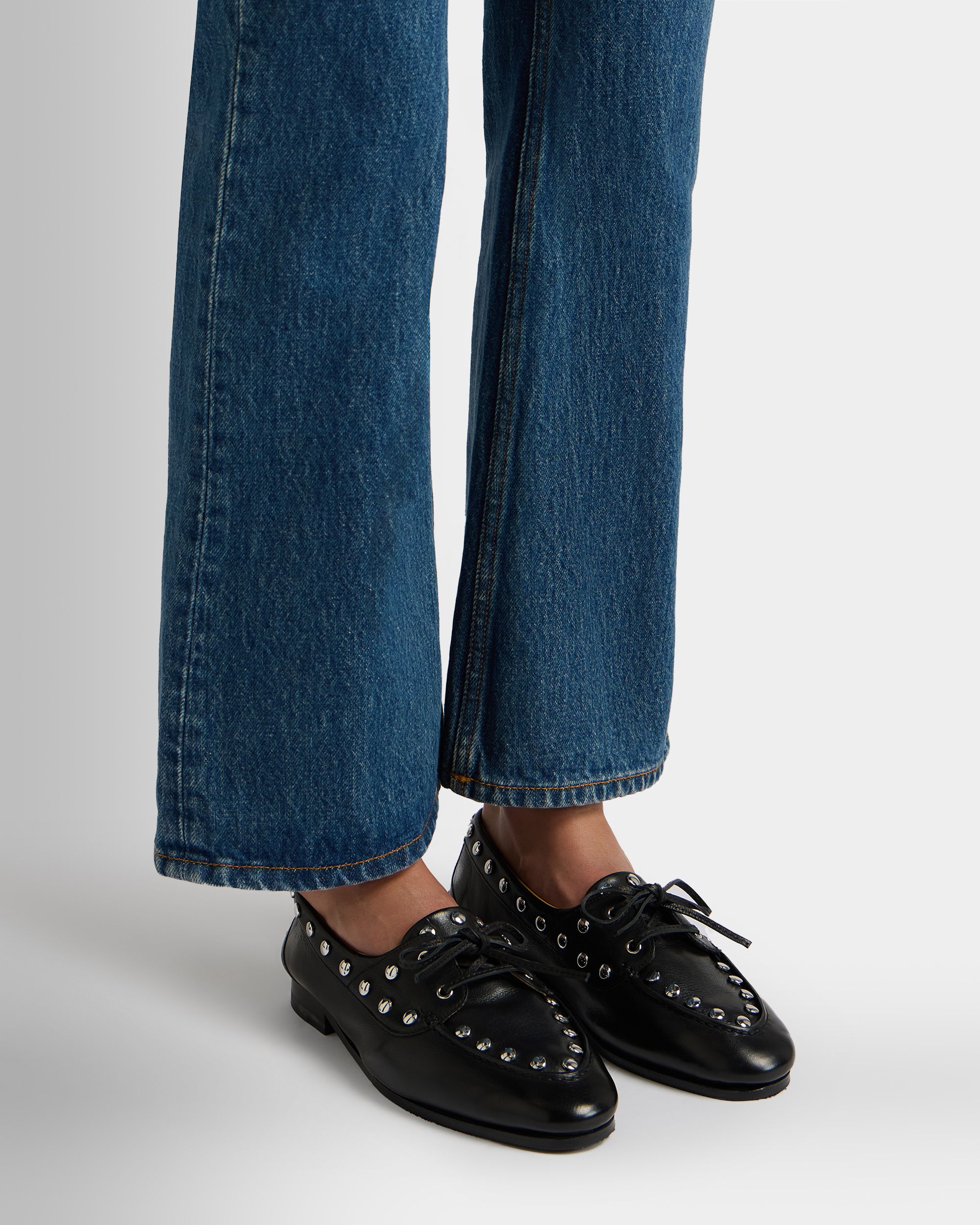 Bally Global - Mocassin Plume En Cuir Noir Avec Clous - Noir