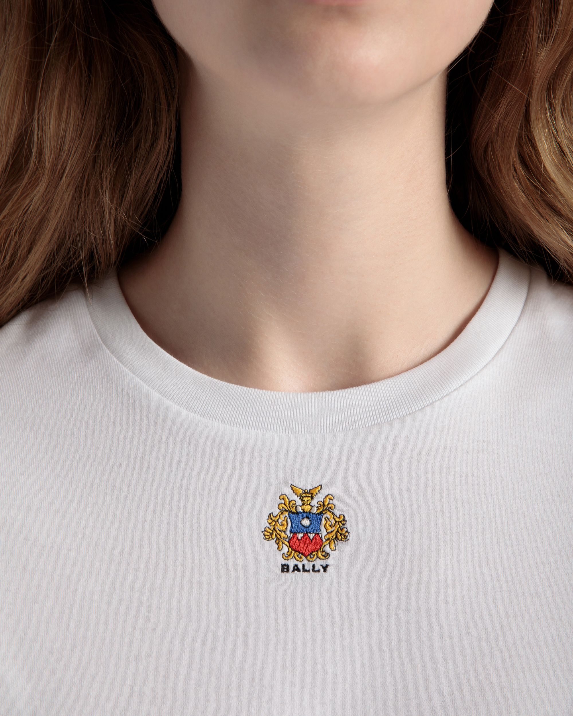 Bally Global - T-Shirt With Bally Crest Logo In White Cotton - White