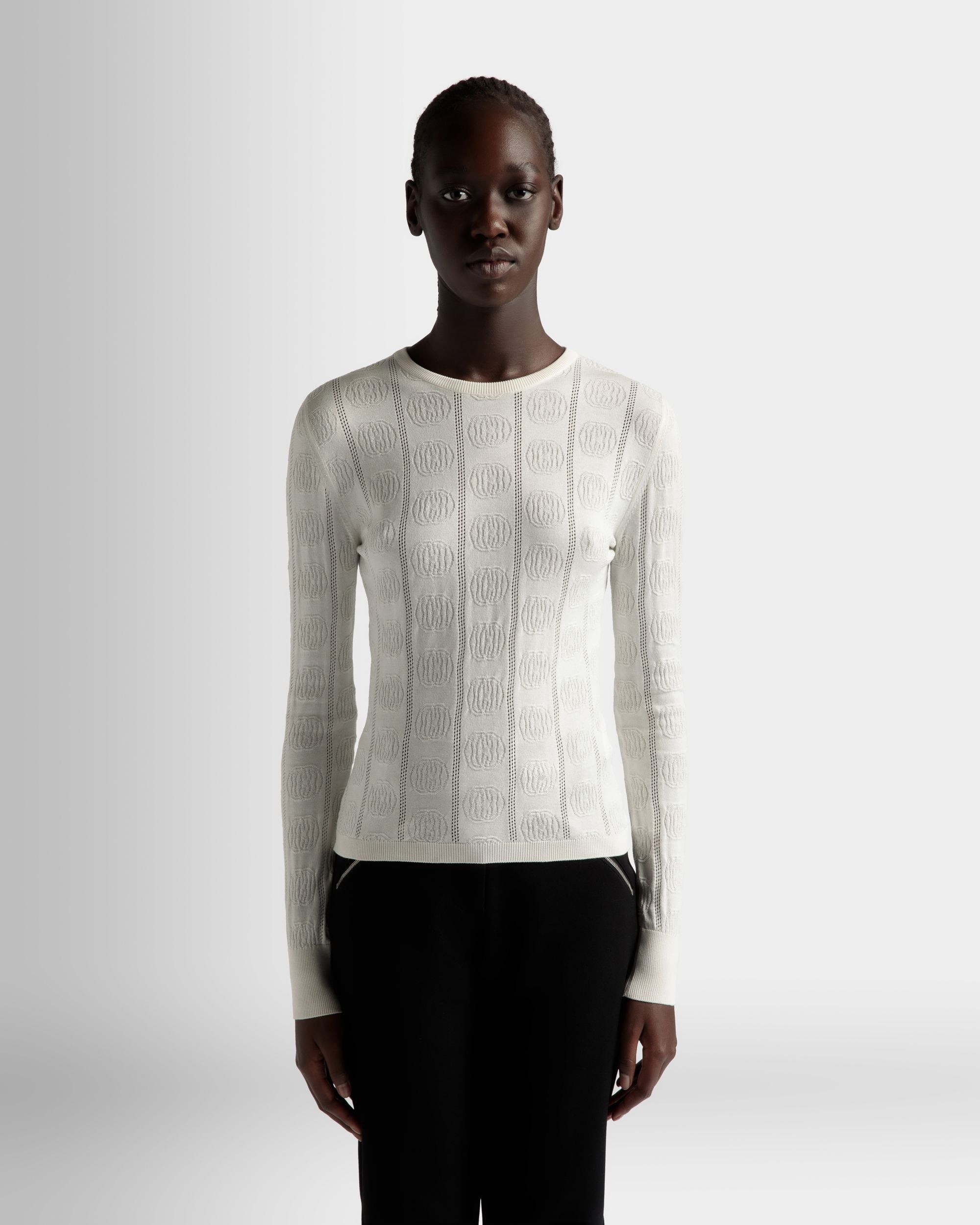 Bally Global - Crewneck Top In A Beige Silk Blend - Beige