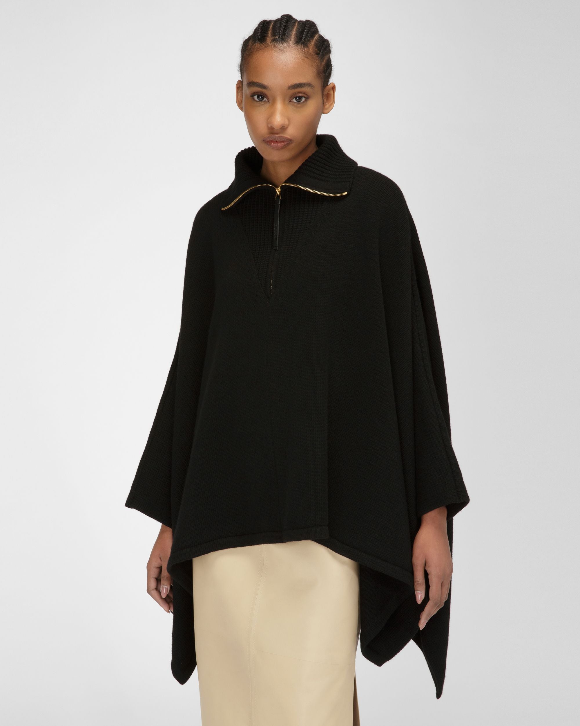 Bally Global - Capa De Canalé - Negro