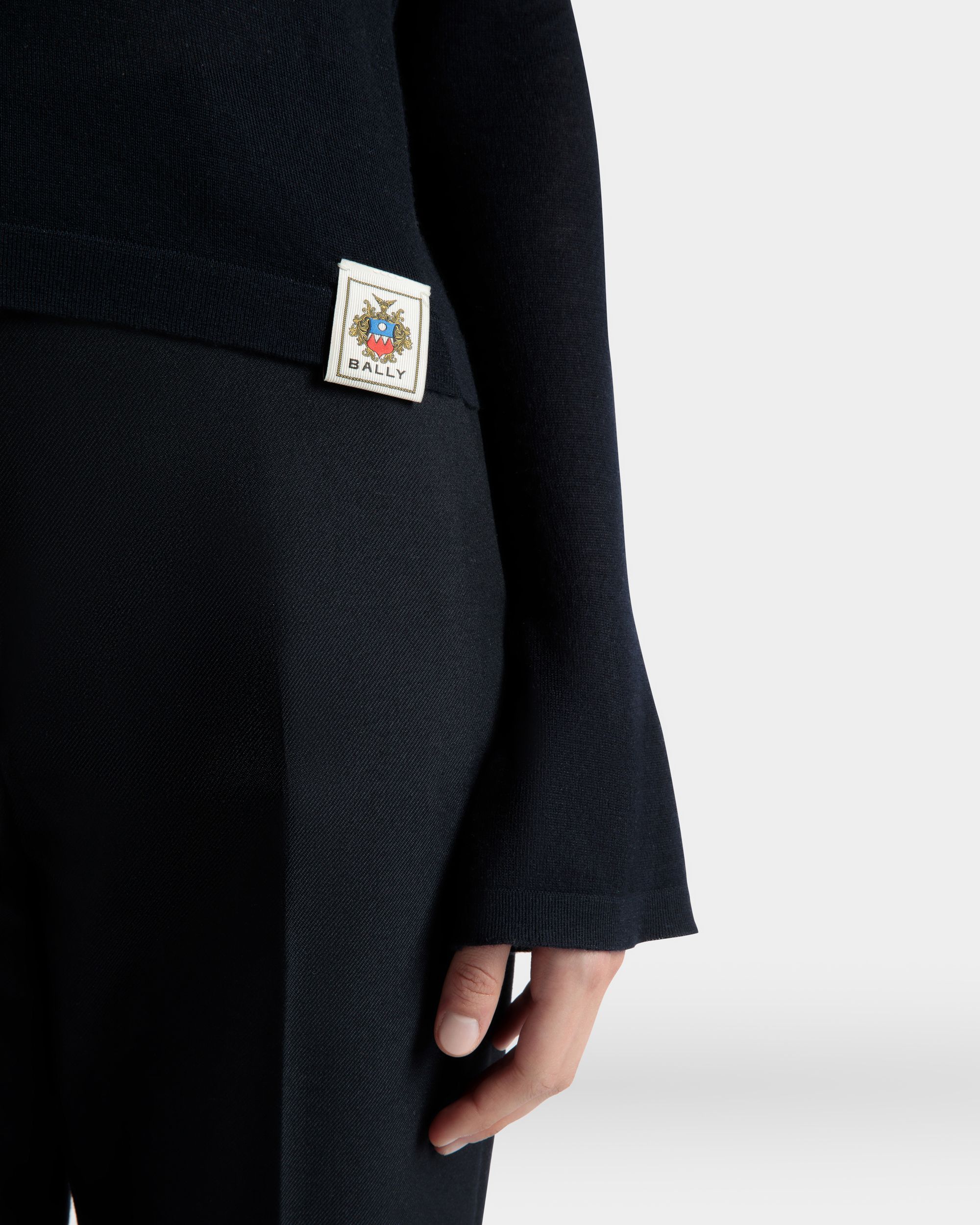 Bally Global - V-Neck Knit Top in Navy Blue Cashmere - Bleu