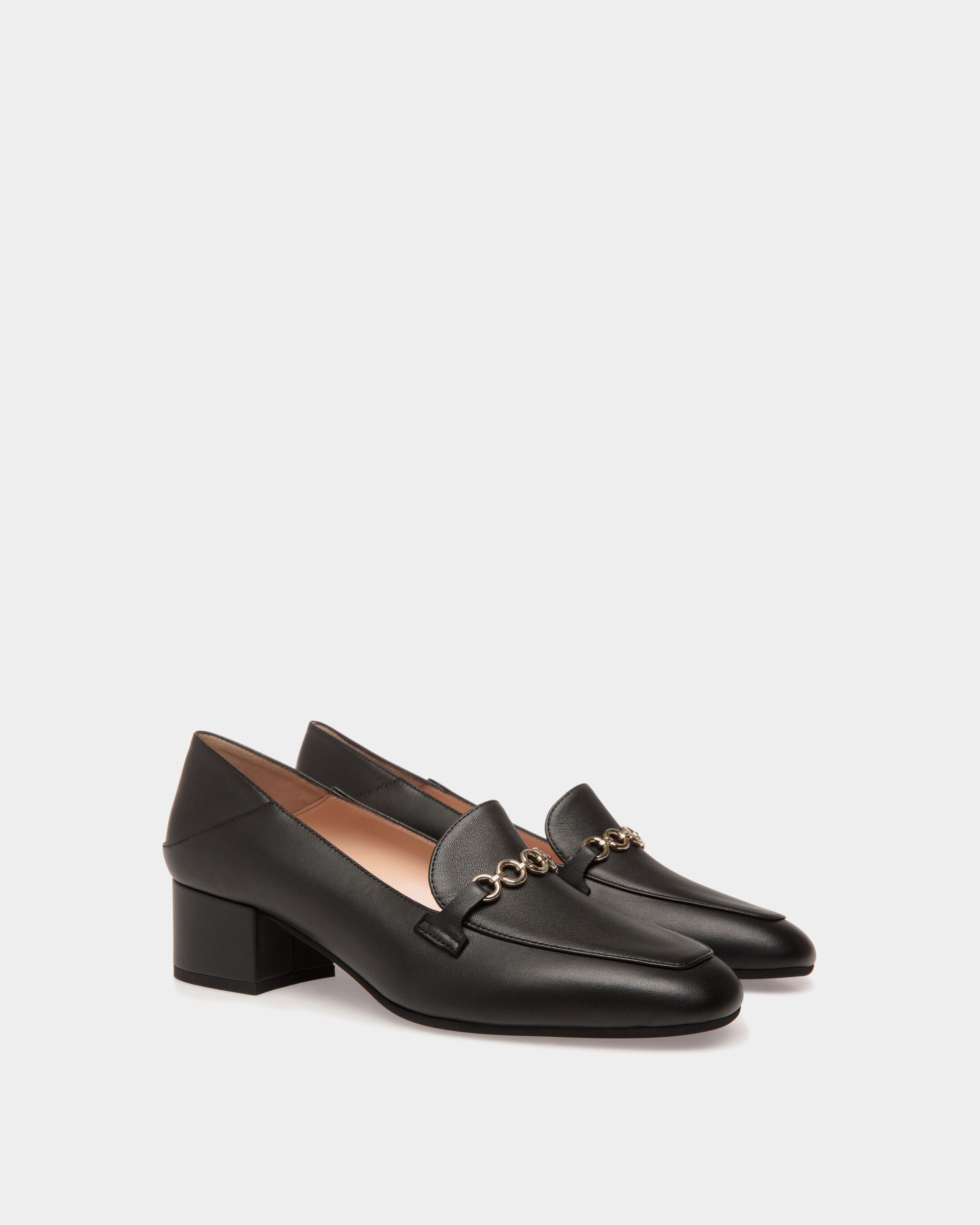 Bally Global - Pump in Black Leather - Black