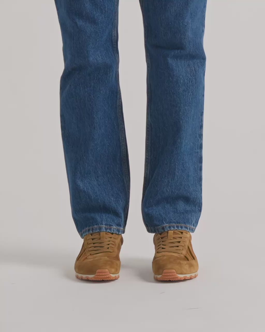 Product Video BALLY_VID_MSK0EZ_SU005_U8I8_01