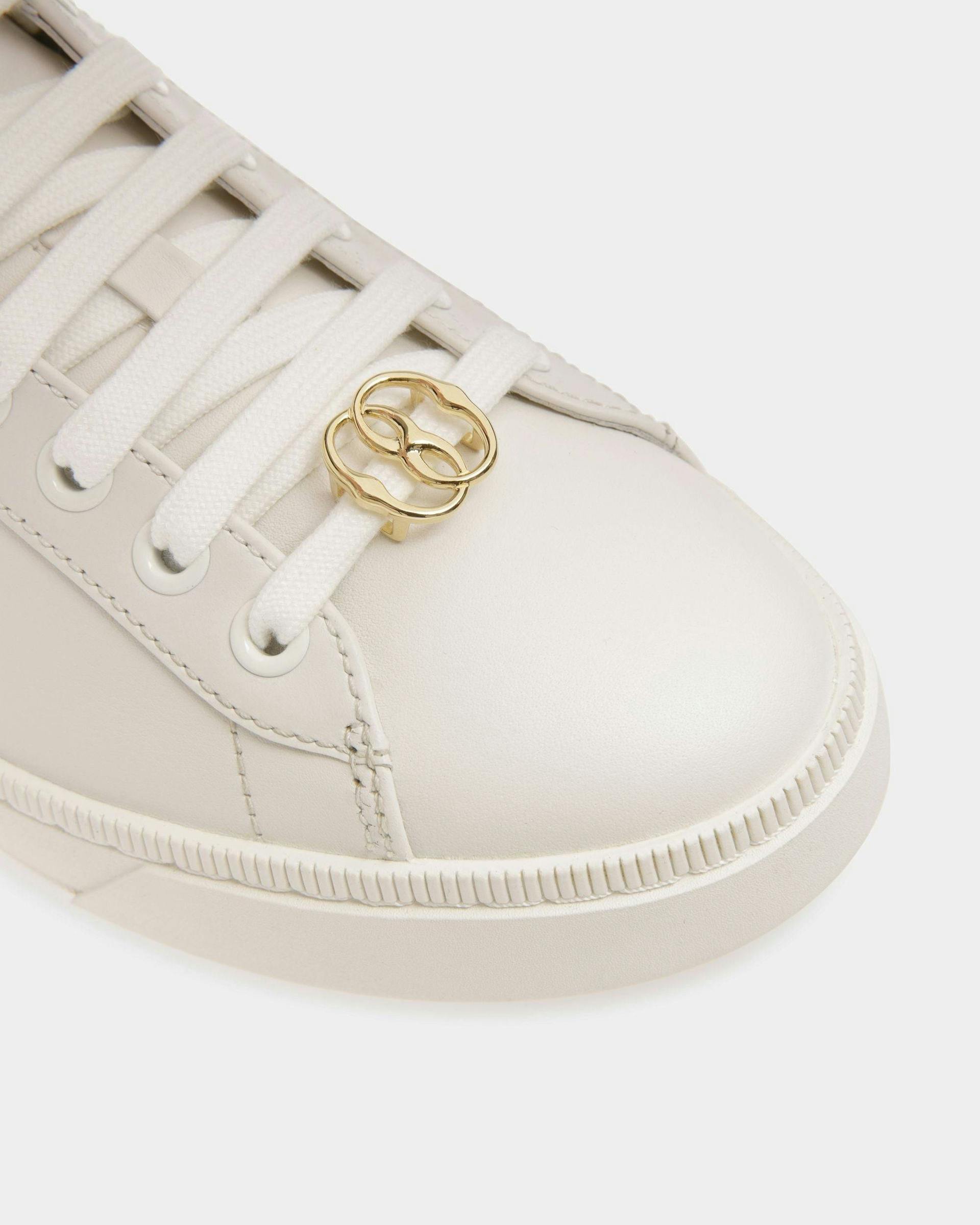 Women's Raise Sneakers In White Leather | Bally