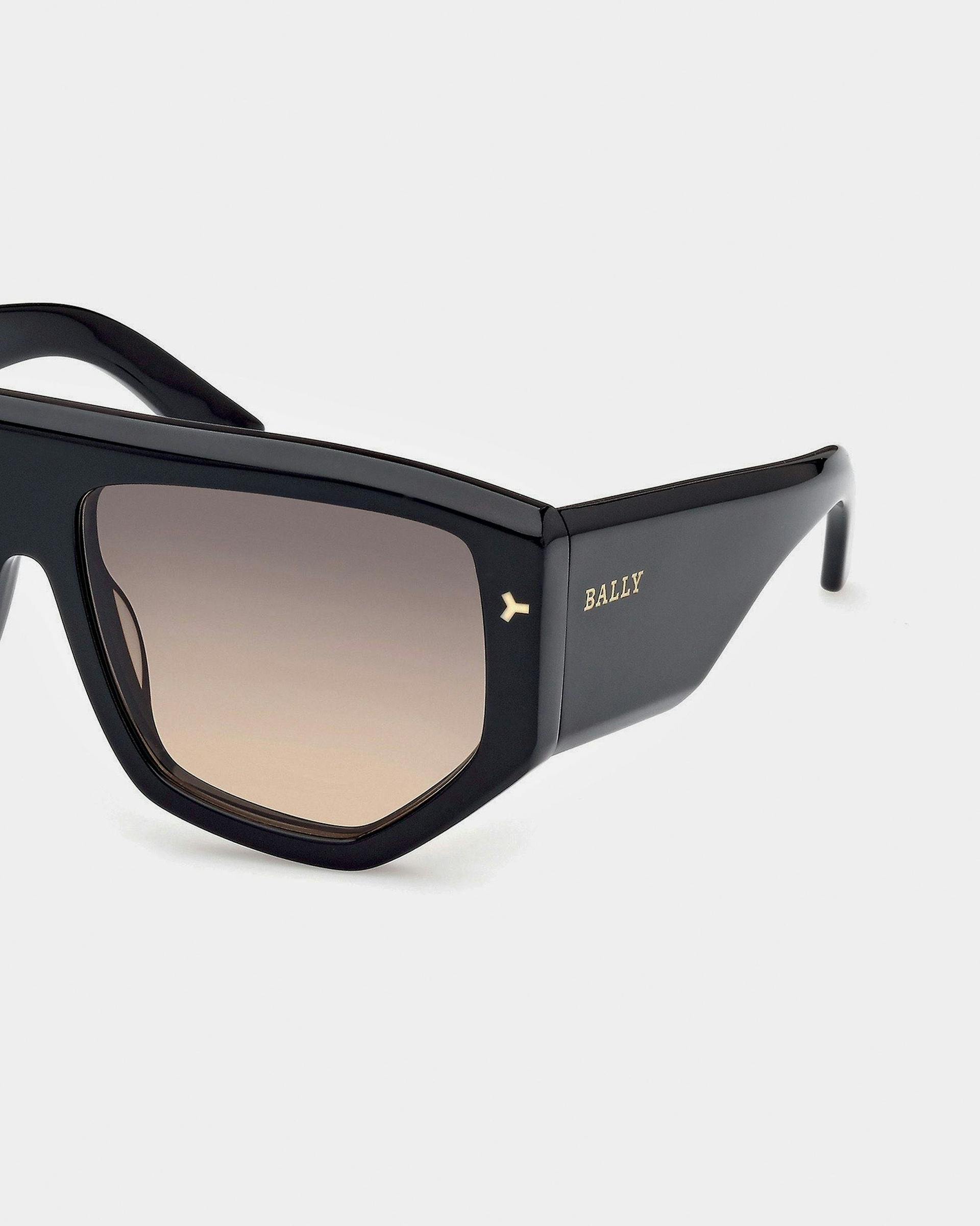 Meg Geometric Full Rim Sunglasses In Shiny Black Plastic - OTHER - Bally - 03