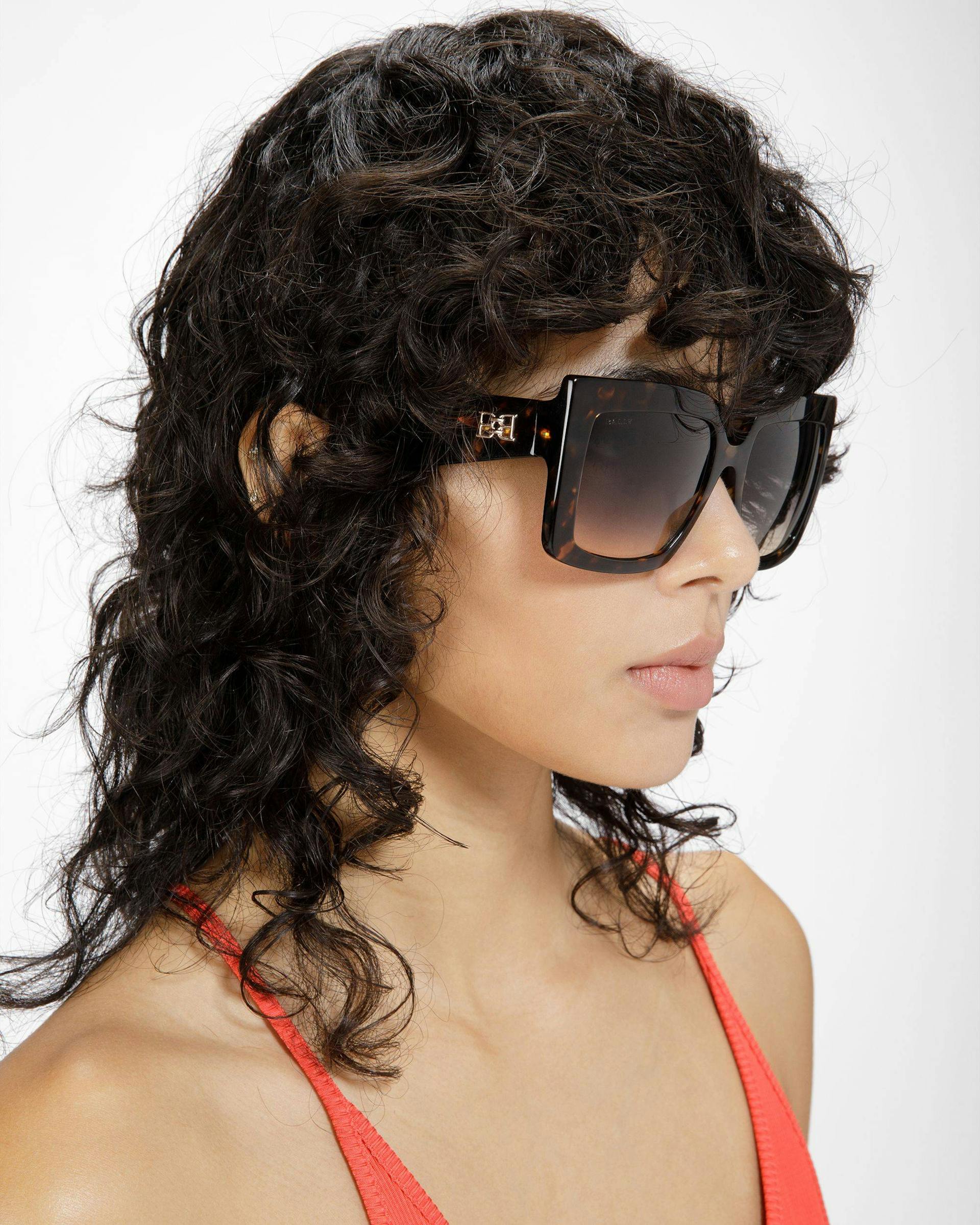 Carla Square Oversized Sunglasses In Tortoiseshell Plastic - Women's - Bally - 02