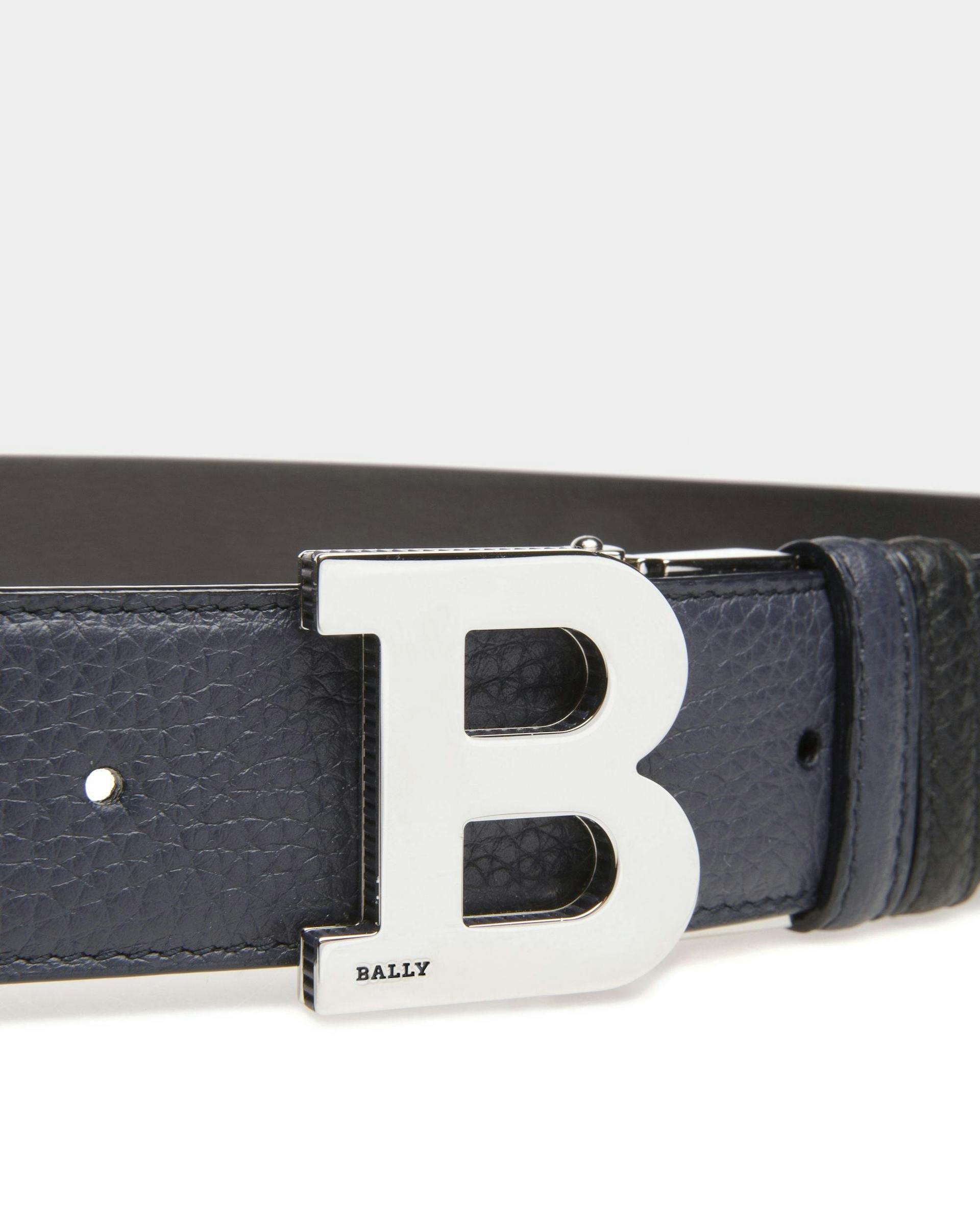 B Buckle Leather 35Mm Belt In Navy & Black - Men's - Bally - 03