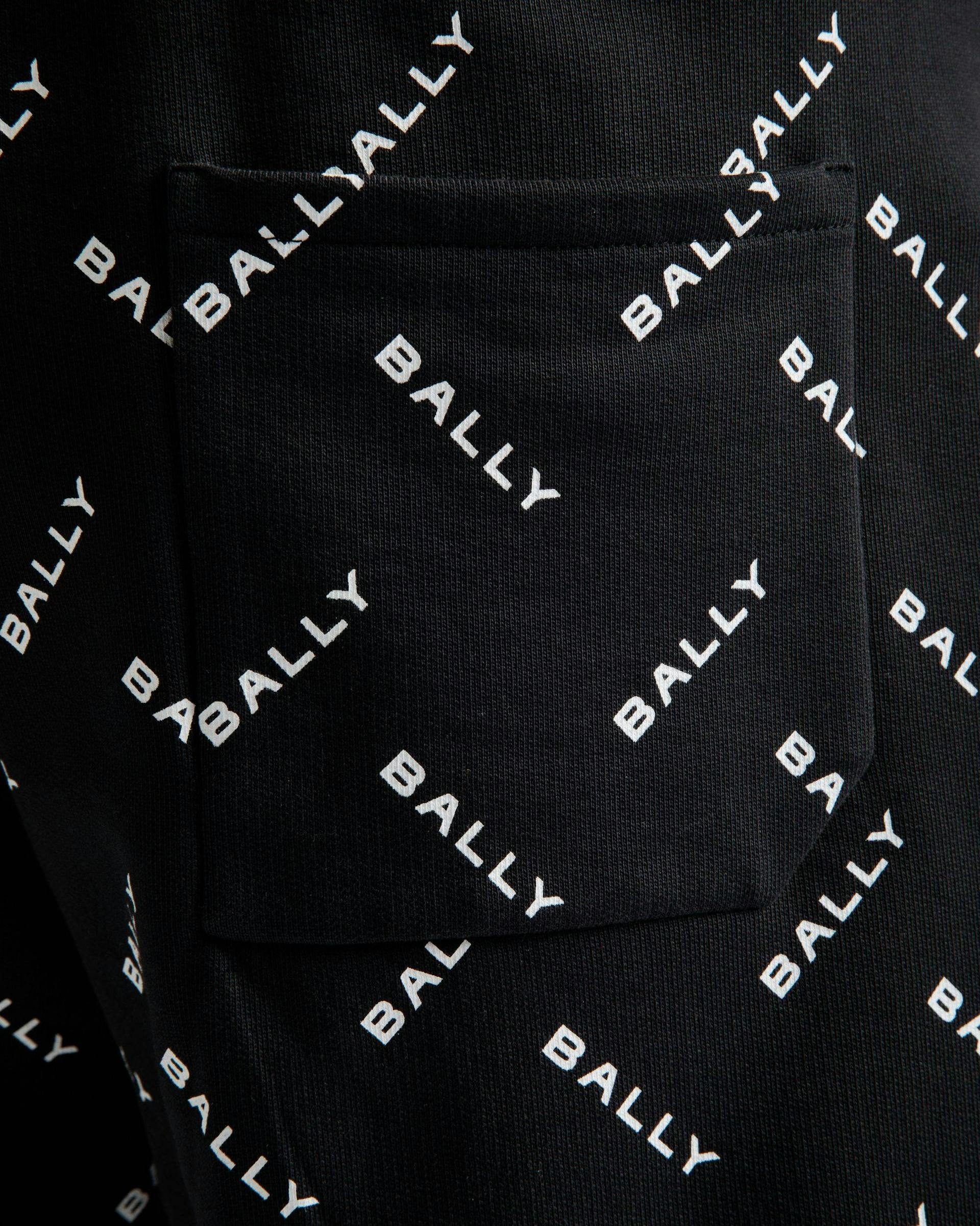 Men's Shorts In Dark Blue Cotton | Bally | On Model Detail