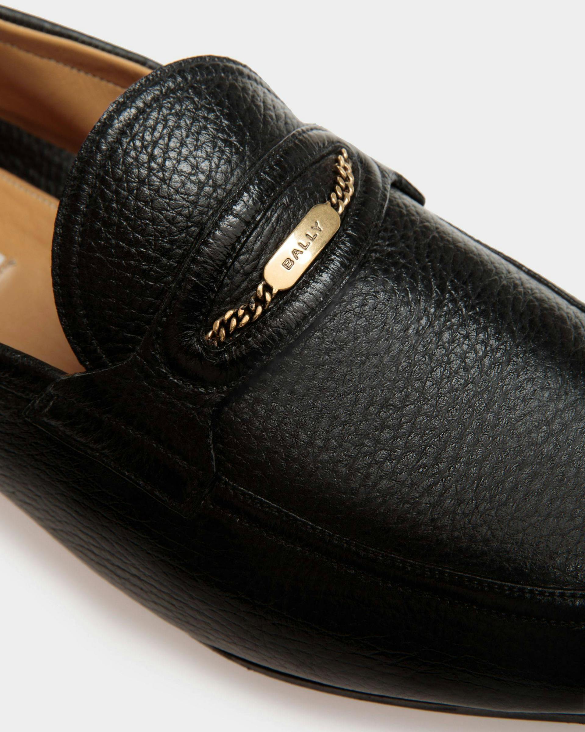 Men's Pesek Loafers In Black Leather | Bally | Still Life Detail