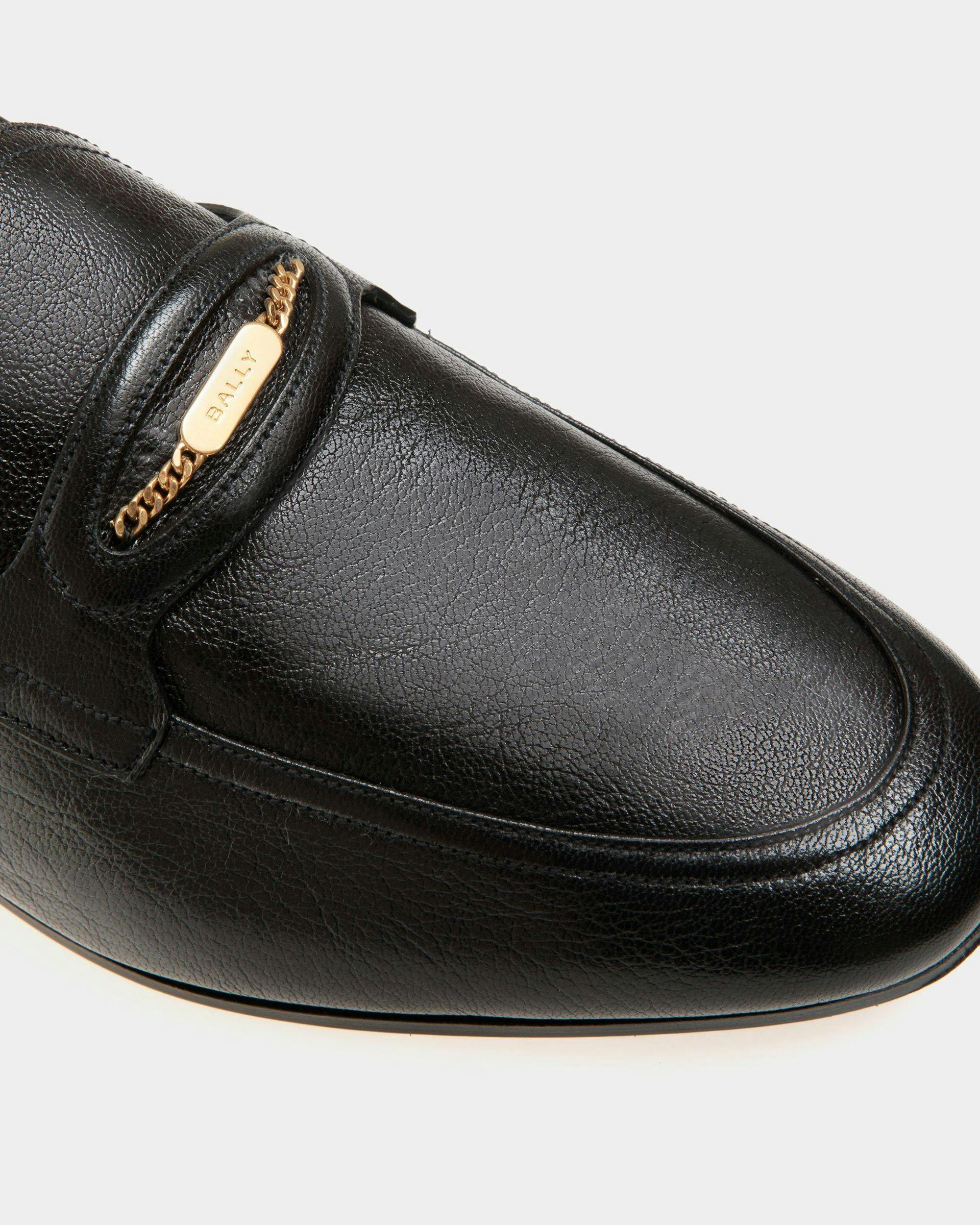 Men's Plume Loafer in Black Grained Leather | Bally | Still Life Detail