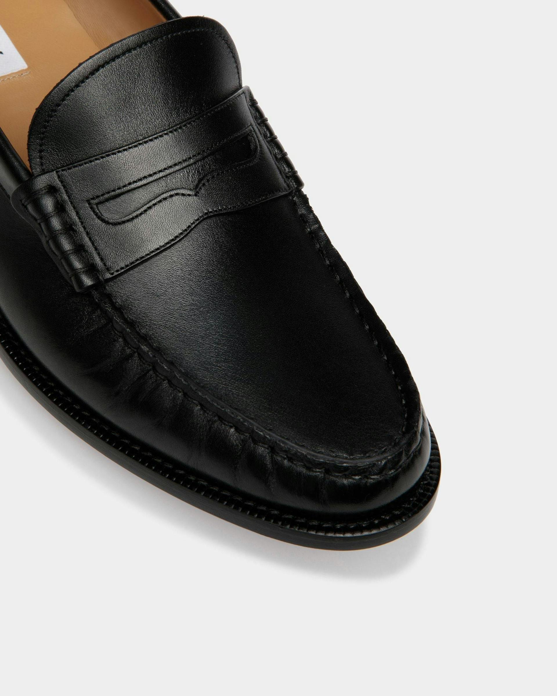 Men's Oregon Loafer in Black Leather | Bally | Still Life Detail