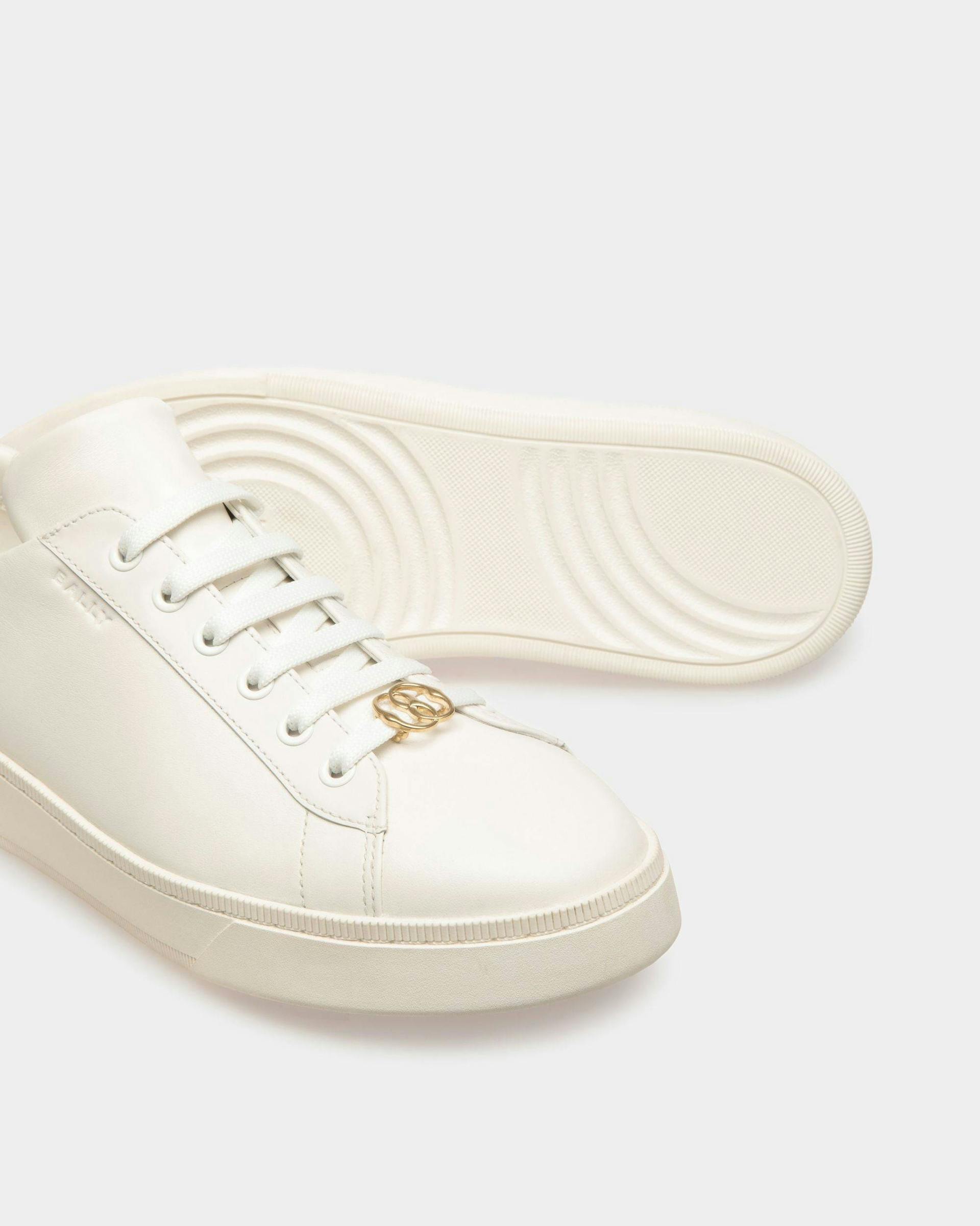 Men's Raise Sneakers In White Leather | Bally | Still Life Detail