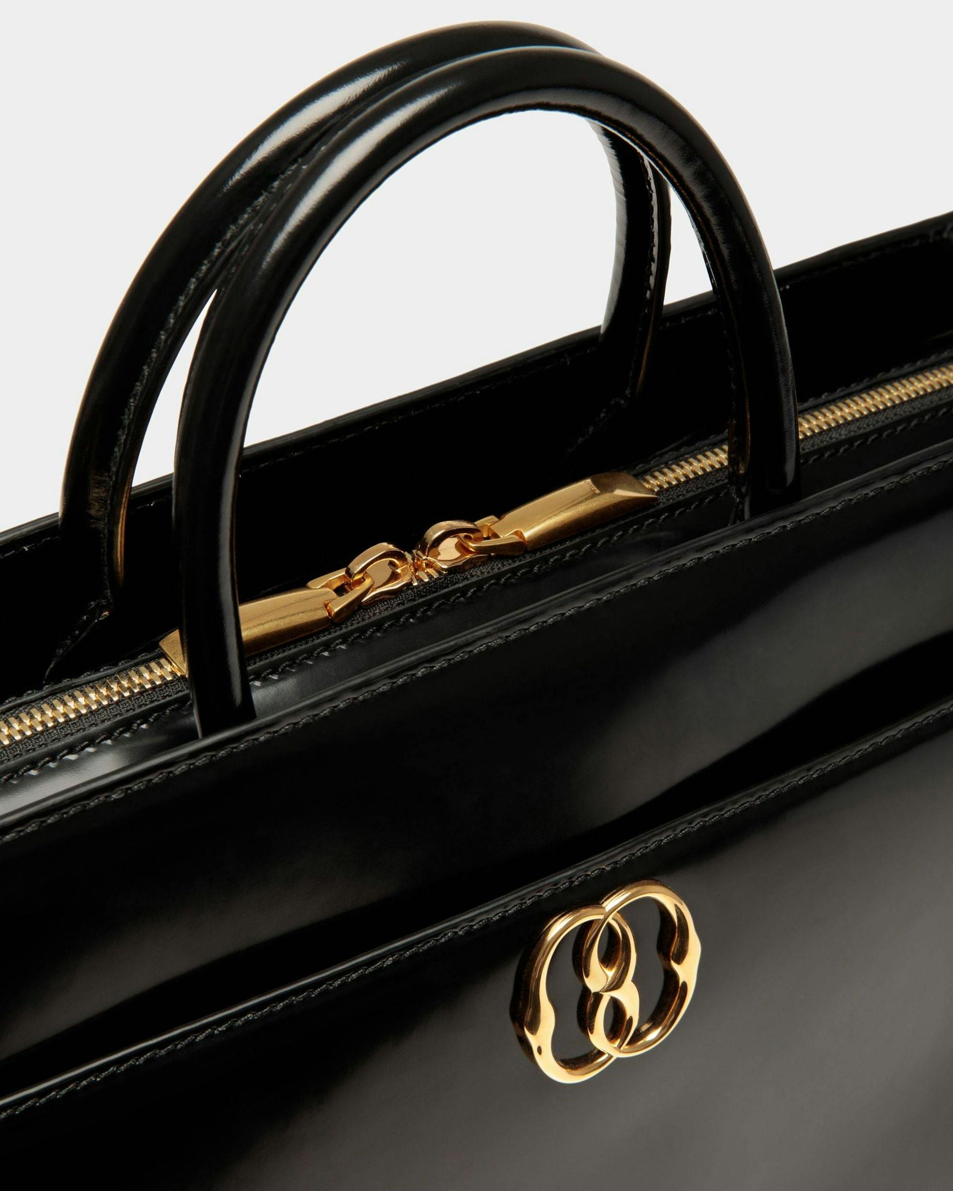 Women's Emblem Tote Bag In Black Patent Leather | Bally | Still Life Detail