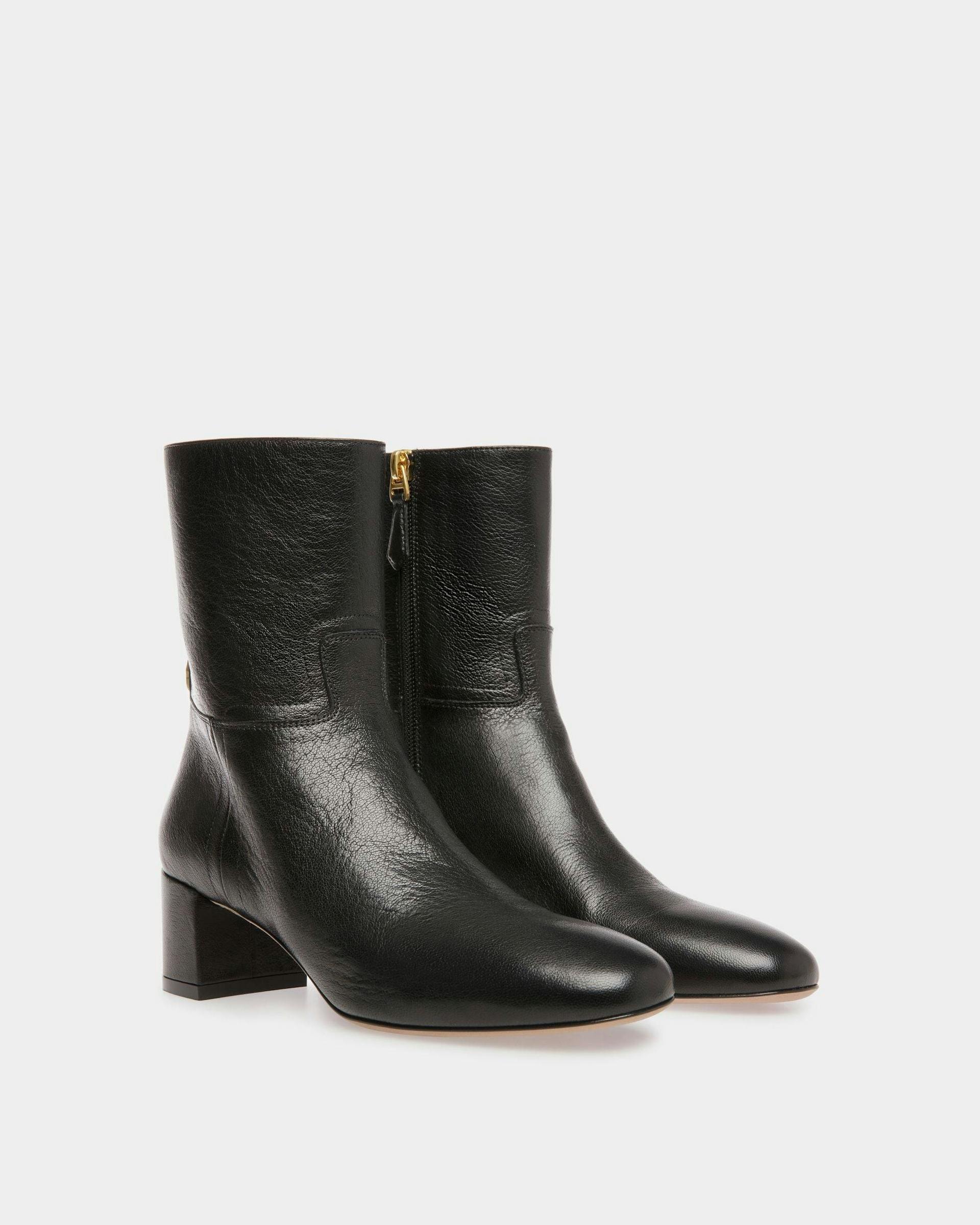 Daily Emblem Booties In Black Leather - Women's - Bally - 02