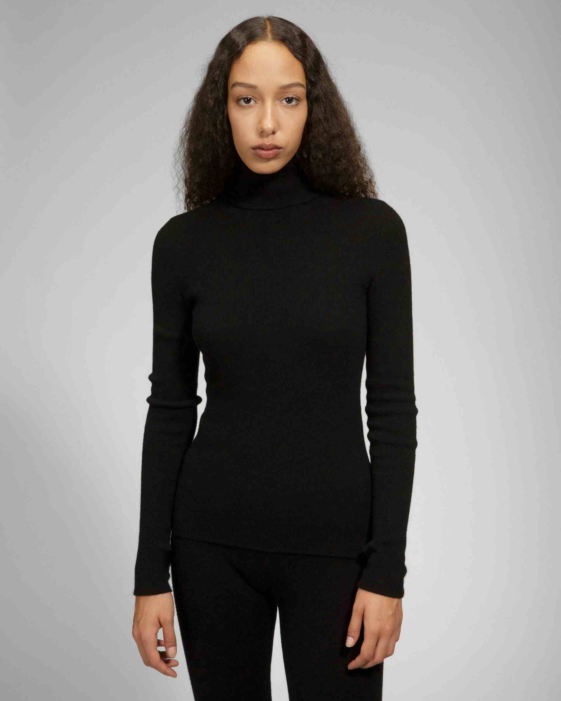 Sweater Cashmere Roll Neck In Black - Women's - Bally