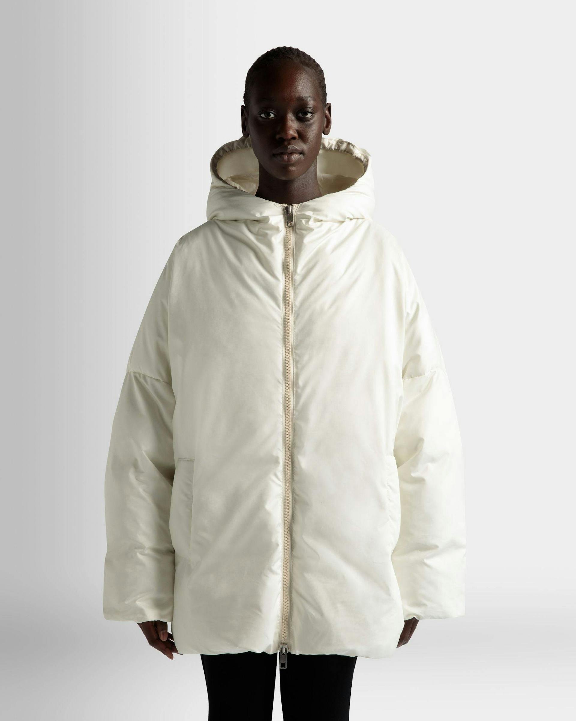 Women's Puffer Jacket In White Nylon | Bally | On Model Close Up