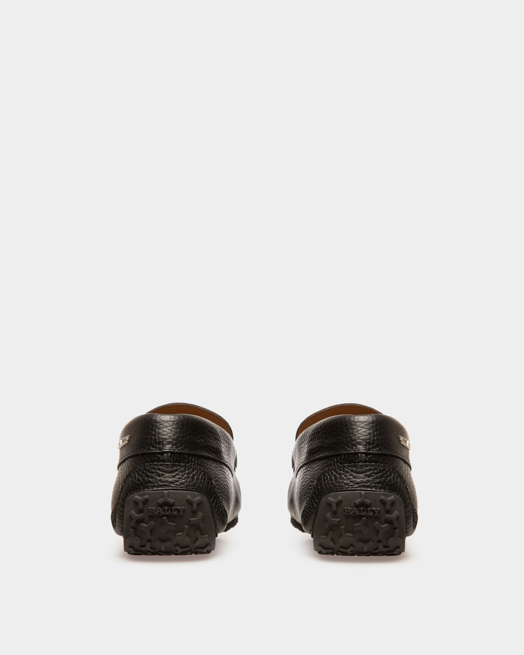 Bally Global - Pilot Driver in Black Grained Leather - Black