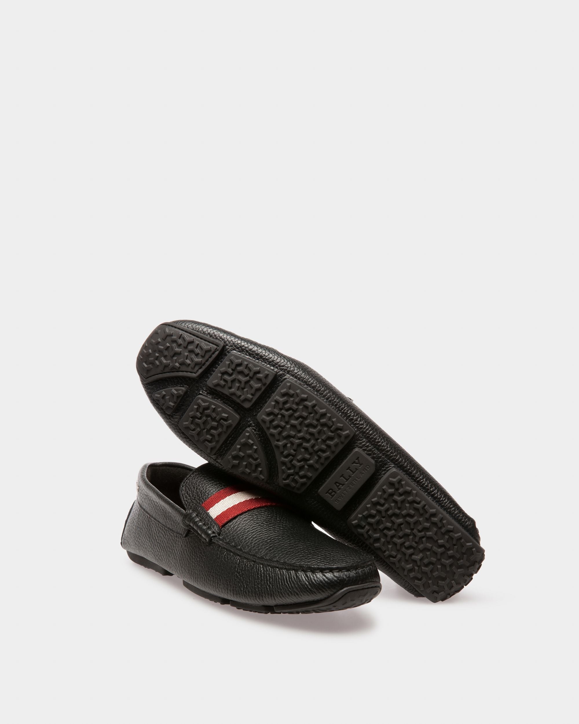 Bally Global - Pilot Driver in Black Grained Leather - Black