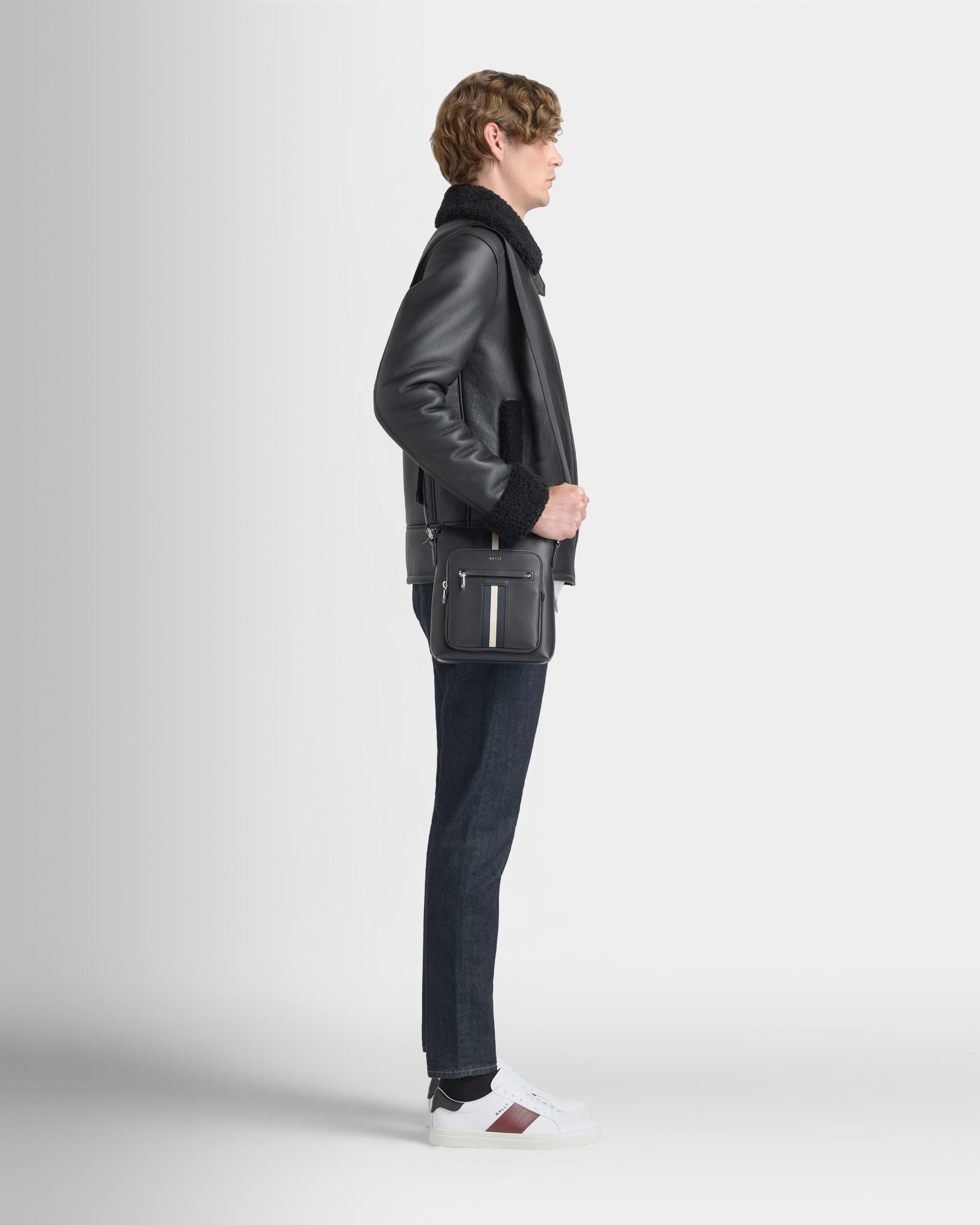 Bally Global - Crossbody Bag in Black Leather With a Bally Ribbon - Brown