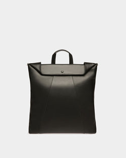 Ashy Leather Tote In Black