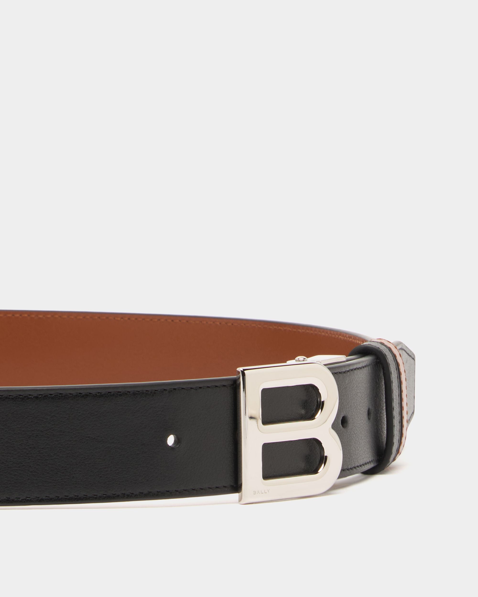 Bally Global - Verstellbarer B Logo Wendegürtel aus Leder in Schwarz und Braun - Multicolor