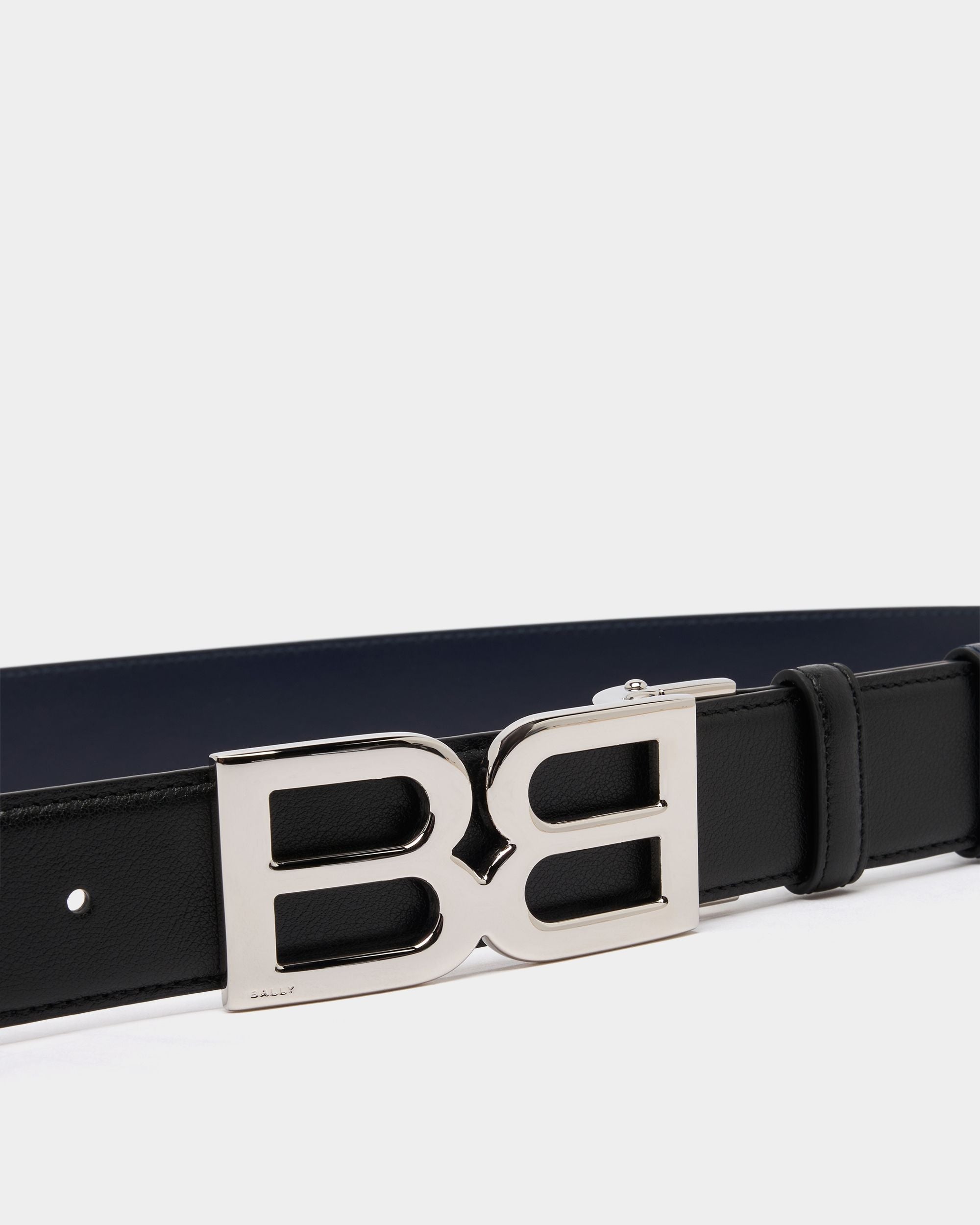 Bally Global - B Twice 35 mm Adjustable And Reversible Belt in Black And Navy Blue Leather - Multicolor