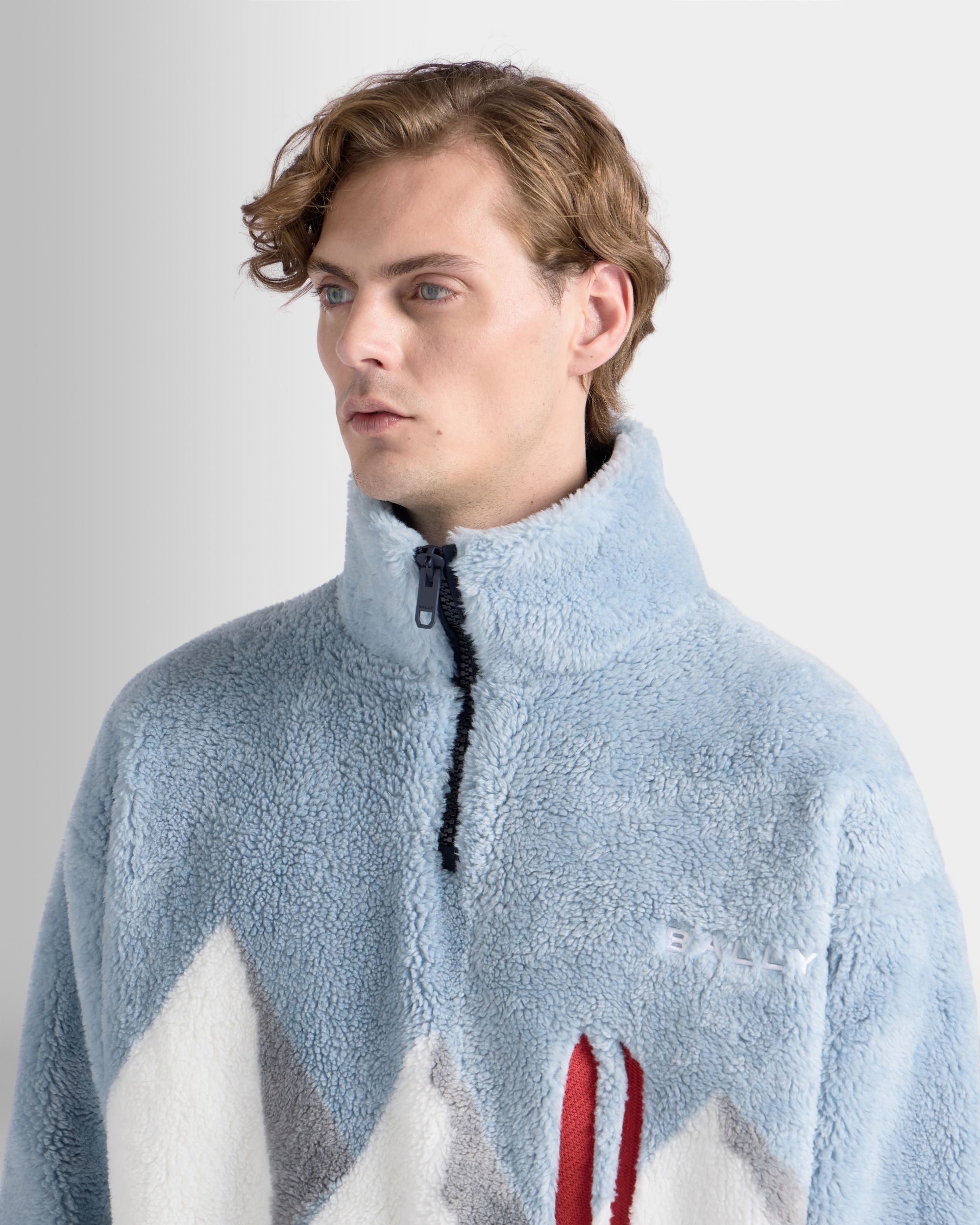 Bally Global - Winter Capsule Sweatshirt mit kurzem Reißverschluss aus Nylon in Light Blue - Blue