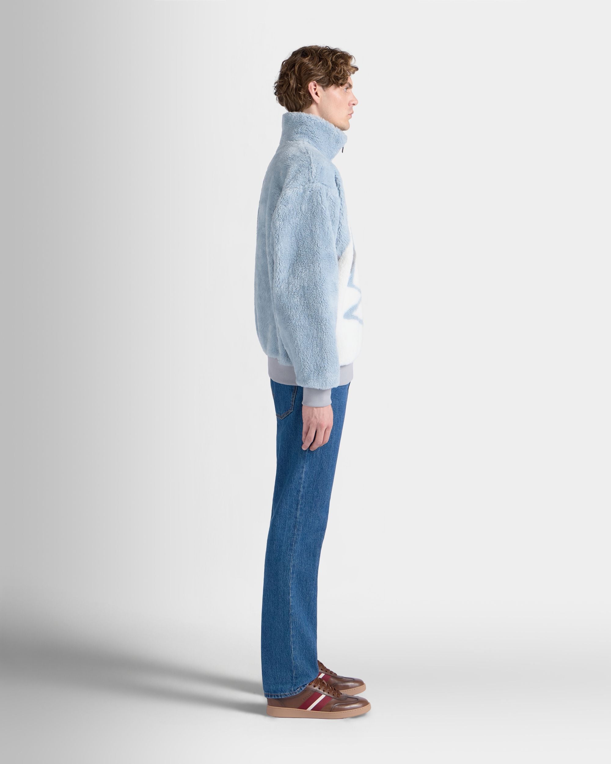 Bally Global - Winter Capsule Sweatshirt mit kurzem Reißverschluss aus Nylon in Light Blue - Blue